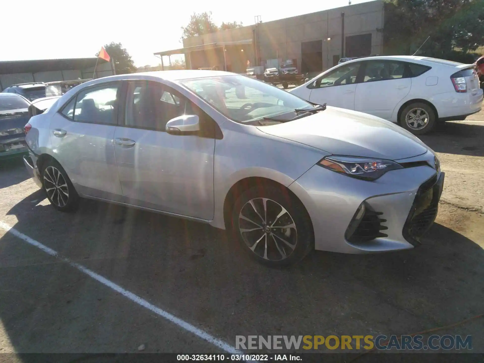 1 Photograph of a damaged car 5YFBURHE9KP884093 TOYOTA COROLLA 2019