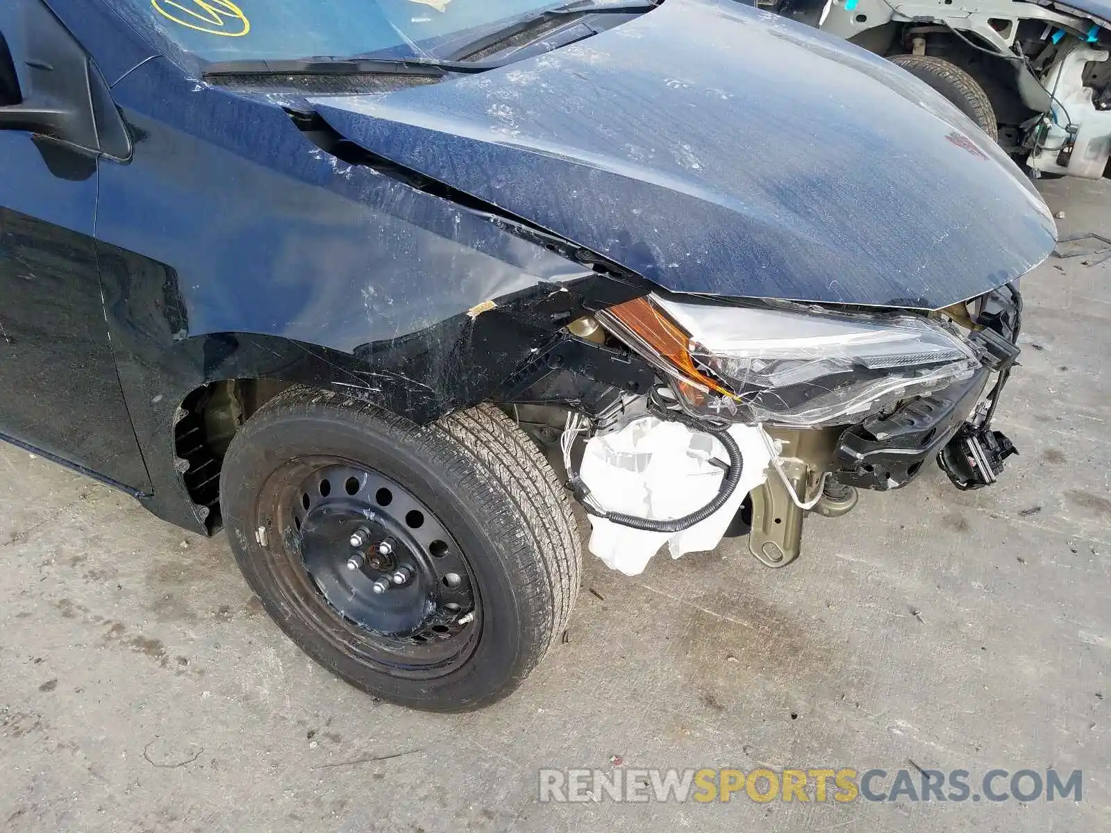 9 Photograph of a damaged car 5YFBURHE9KP884207 TOYOTA COROLLA 2019