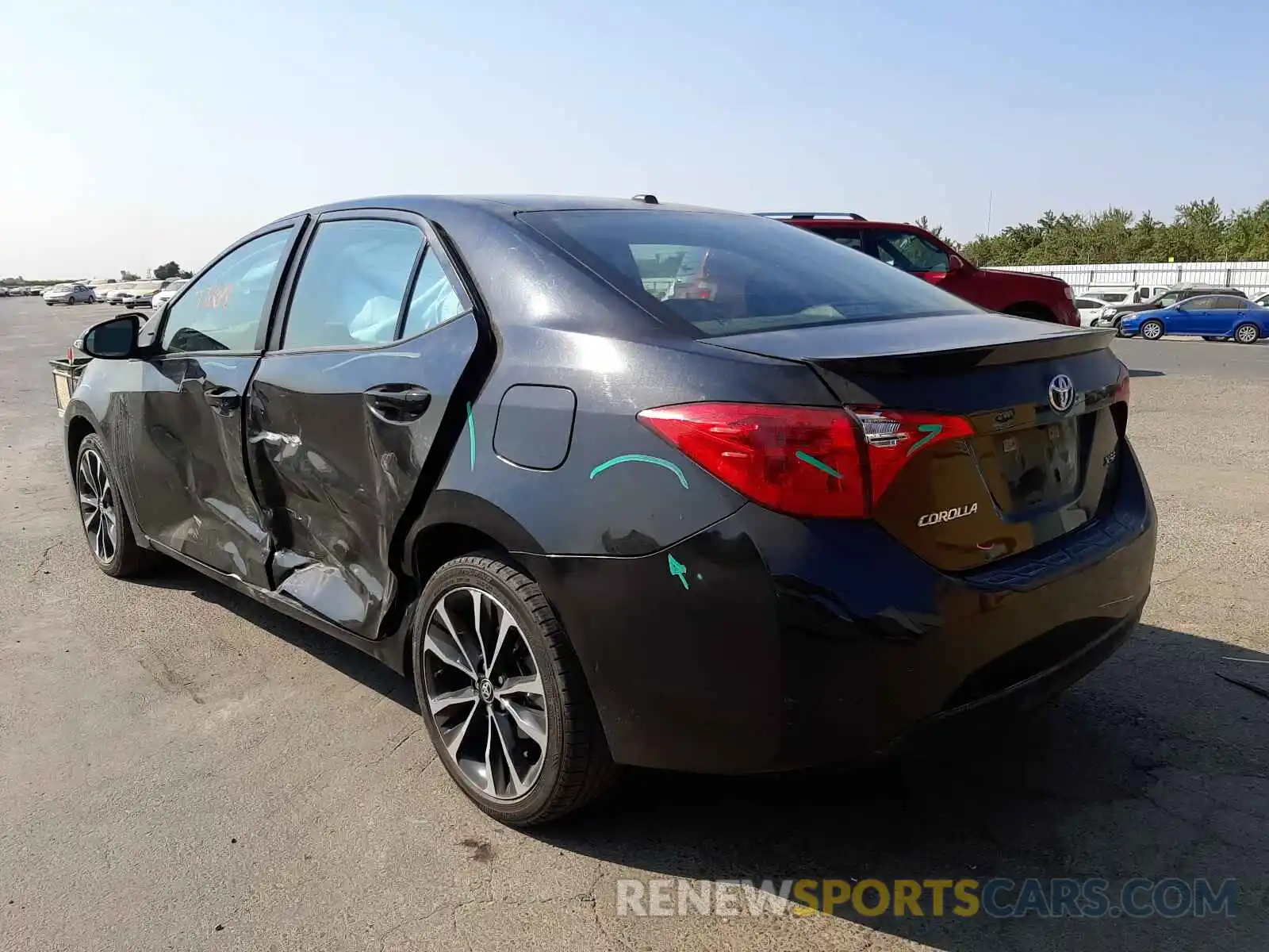 3 Photograph of a damaged car 5YFBURHE9KP884580 TOYOTA COROLLA 2019