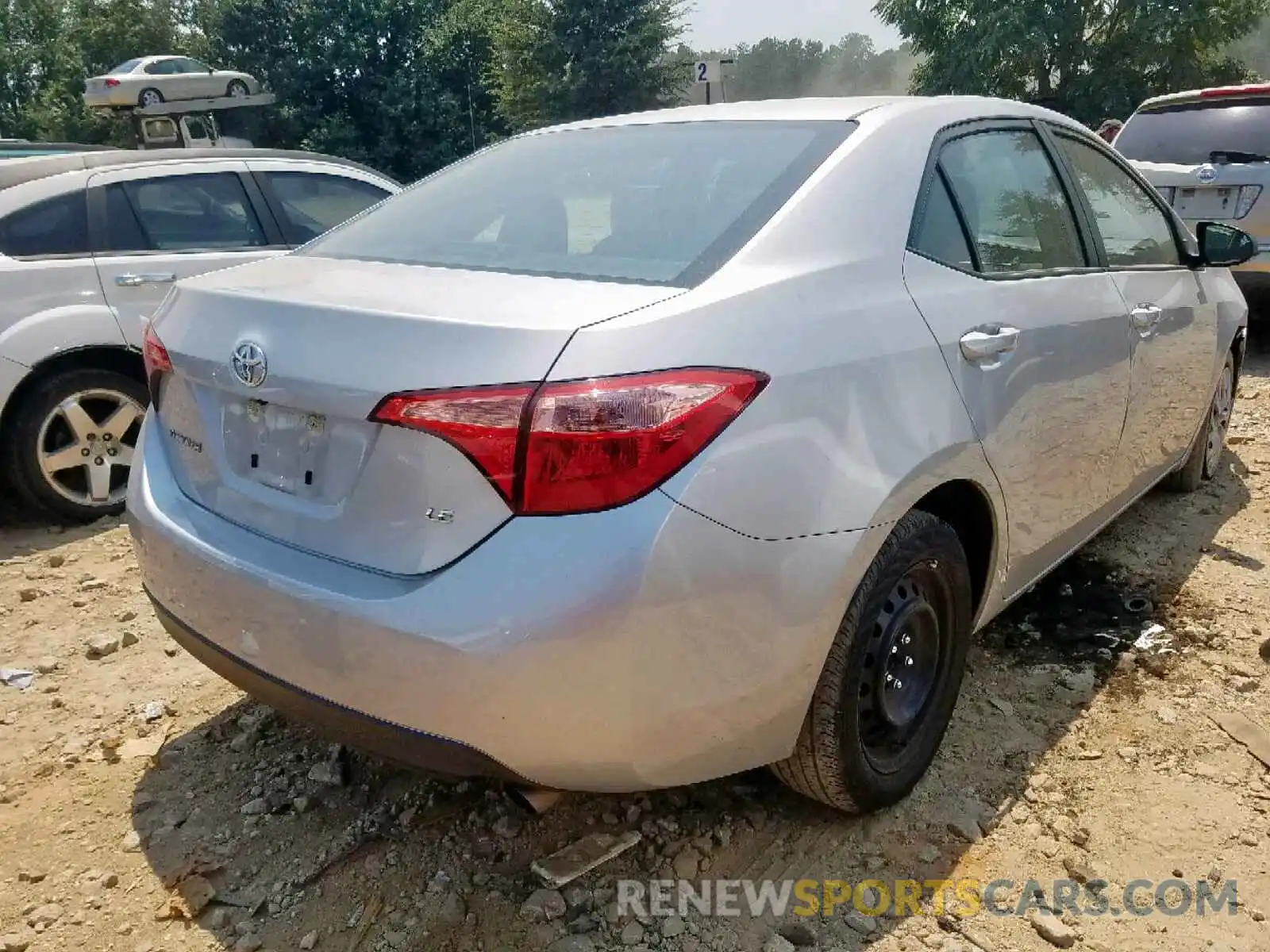 4 Photograph of a damaged car 5YFBURHE9KP885440 TOYOTA COROLLA 2019