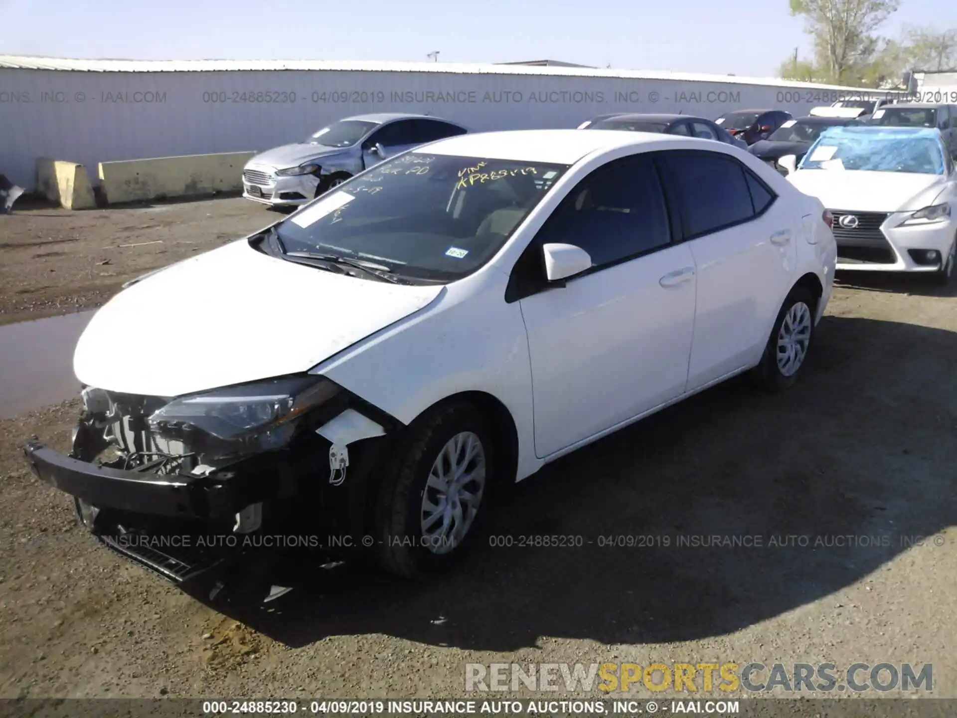 2 Photograph of a damaged car 5YFBURHE9KP885499 TOYOTA COROLLA 2019