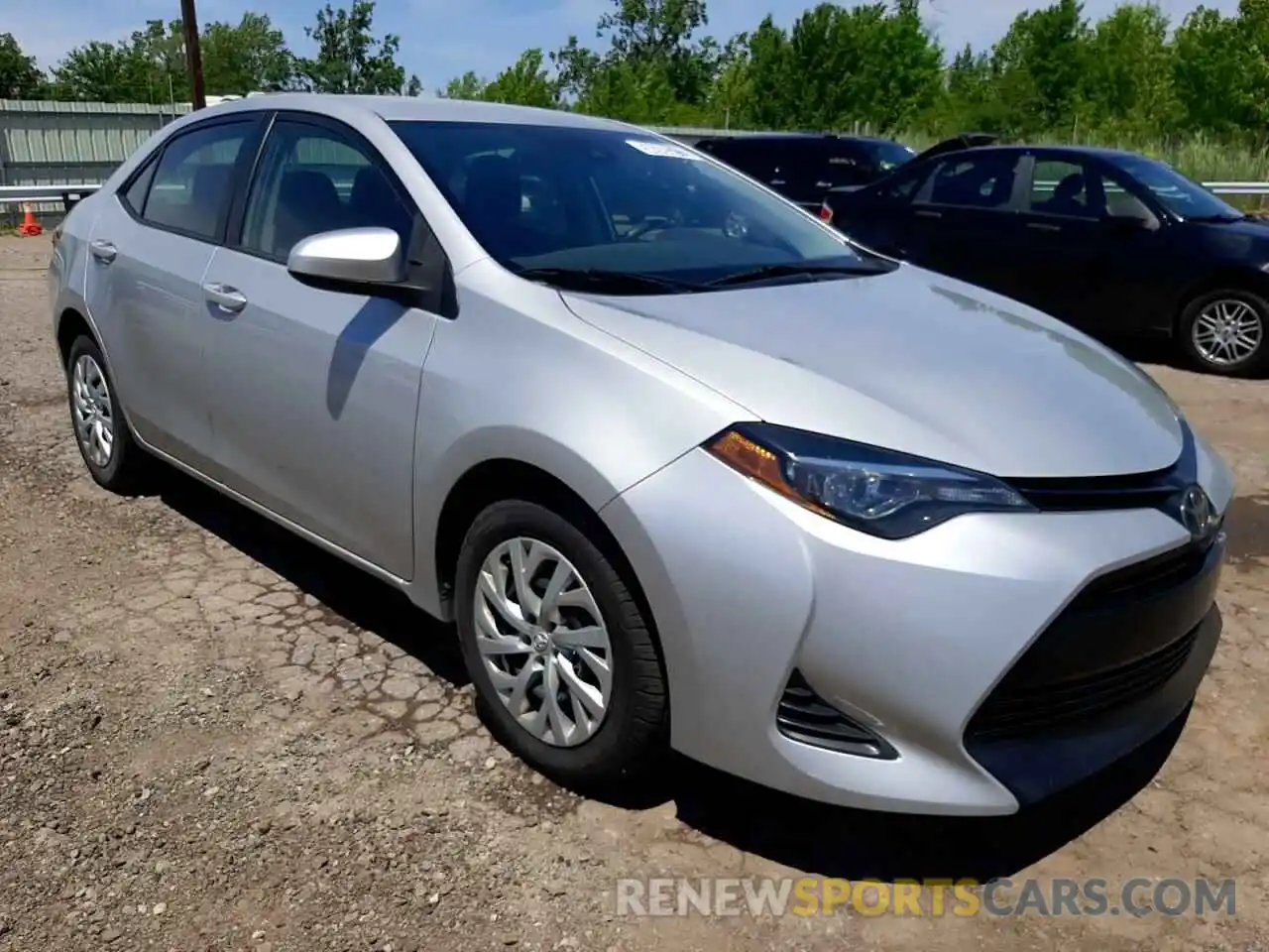 1 Photograph of a damaged car 5YFBURHE9KP886460 TOYOTA COROLLA 2019