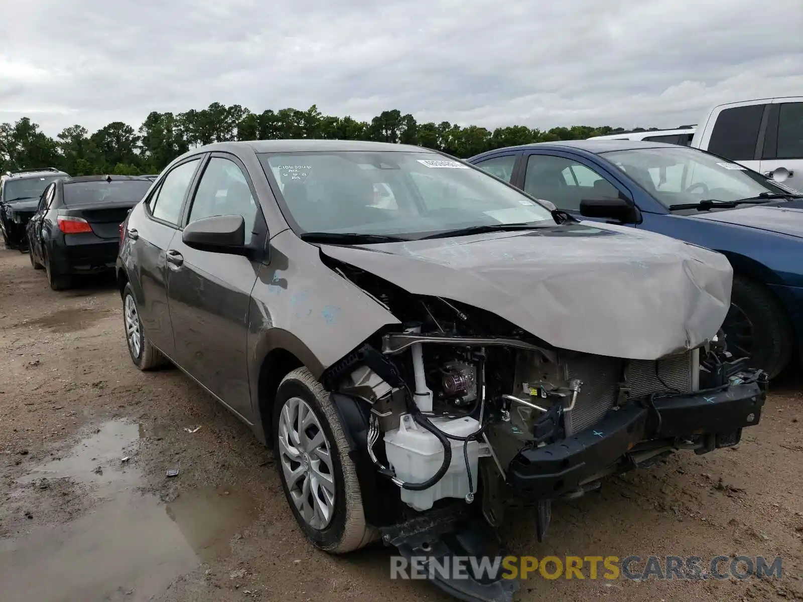 1 Photograph of a damaged car 5YFBURHE9KP886779 TOYOTA COROLLA 2019