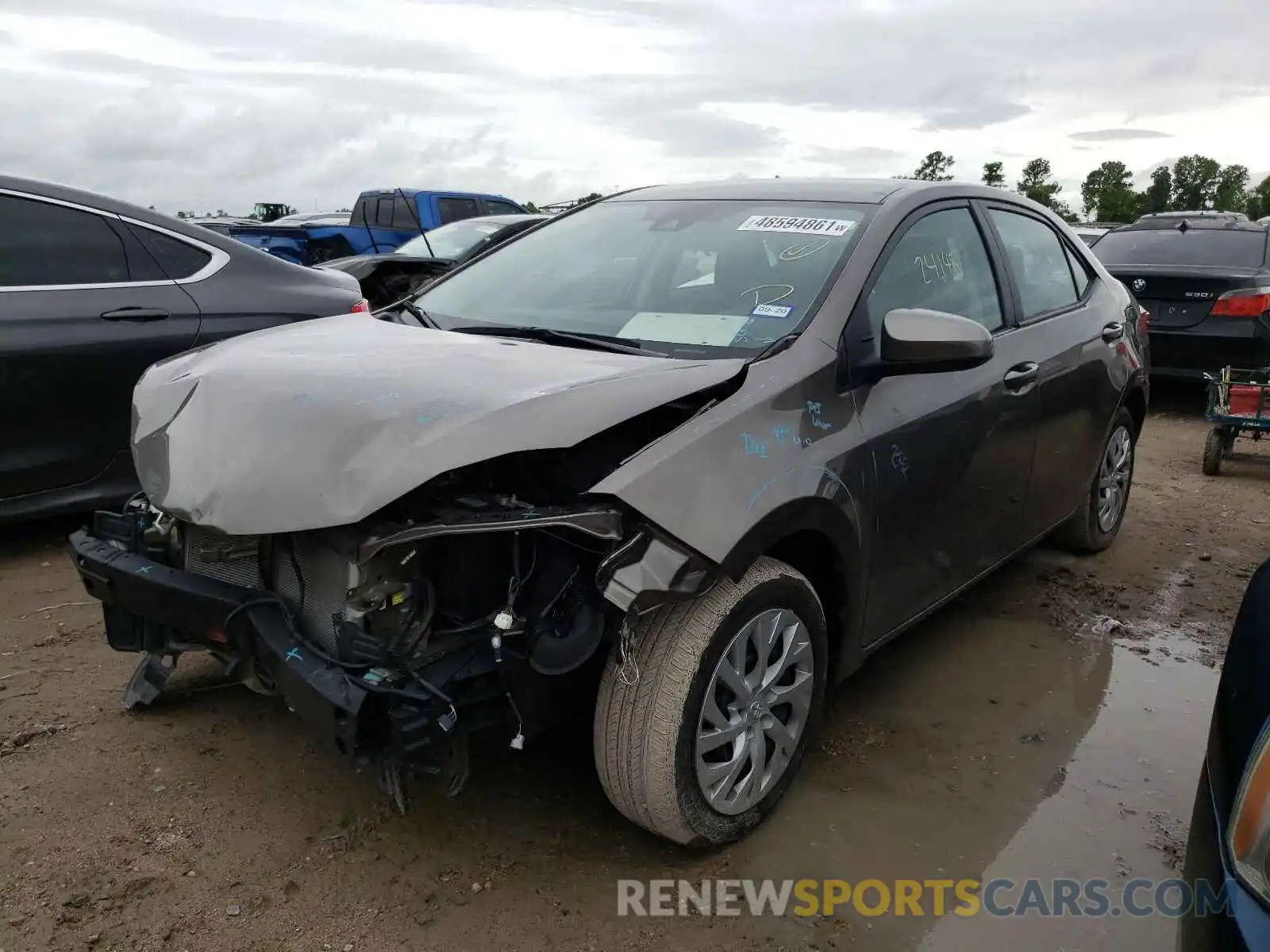 2 Photograph of a damaged car 5YFBURHE9KP886779 TOYOTA COROLLA 2019