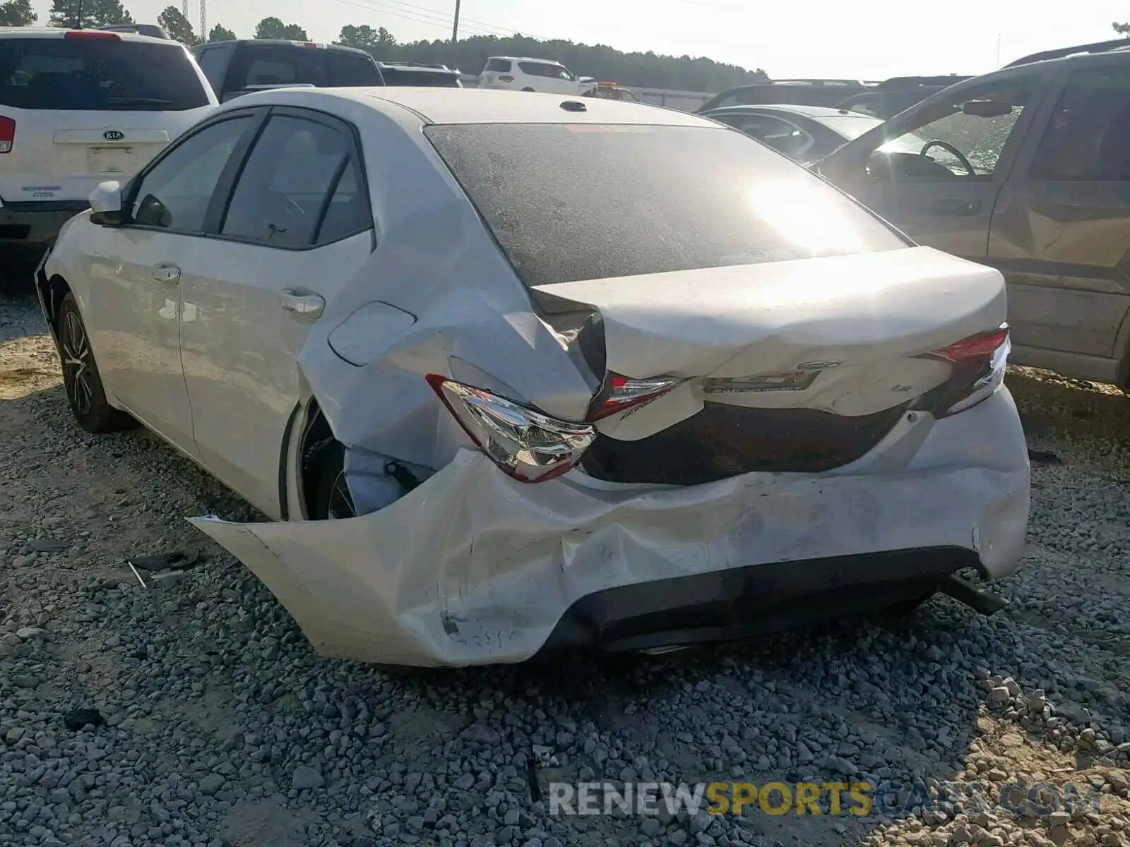 3 Фотография поврежденного автомобиля 5YFBURHE9KP888208 TOYOTA COROLLA 2019