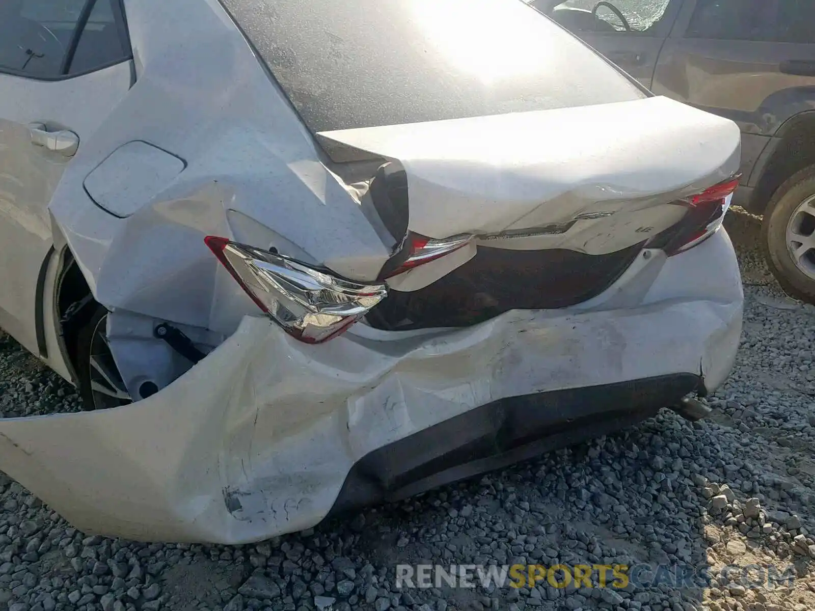 9 Photograph of a damaged car 5YFBURHE9KP888208 TOYOTA COROLLA 2019