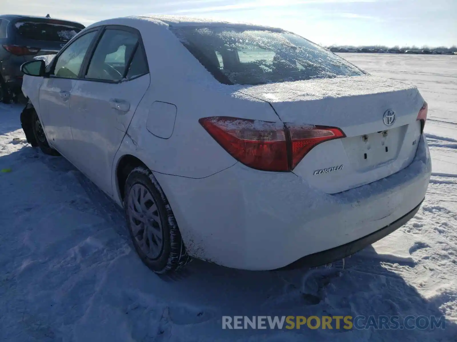 3 Photograph of a damaged car 5YFBURHE9KP888323 TOYOTA COROLLA 2019