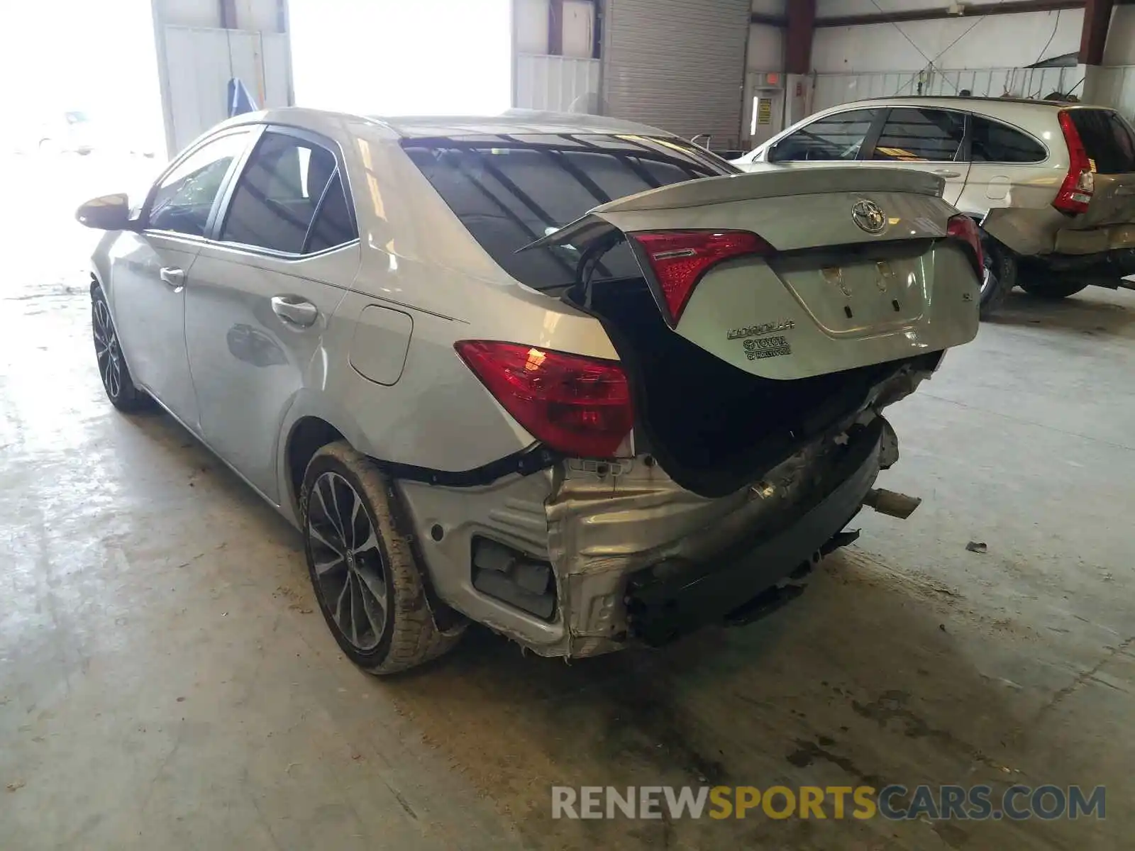 3 Photograph of a damaged car 5YFBURHE9KP888600 TOYOTA COROLLA 2019