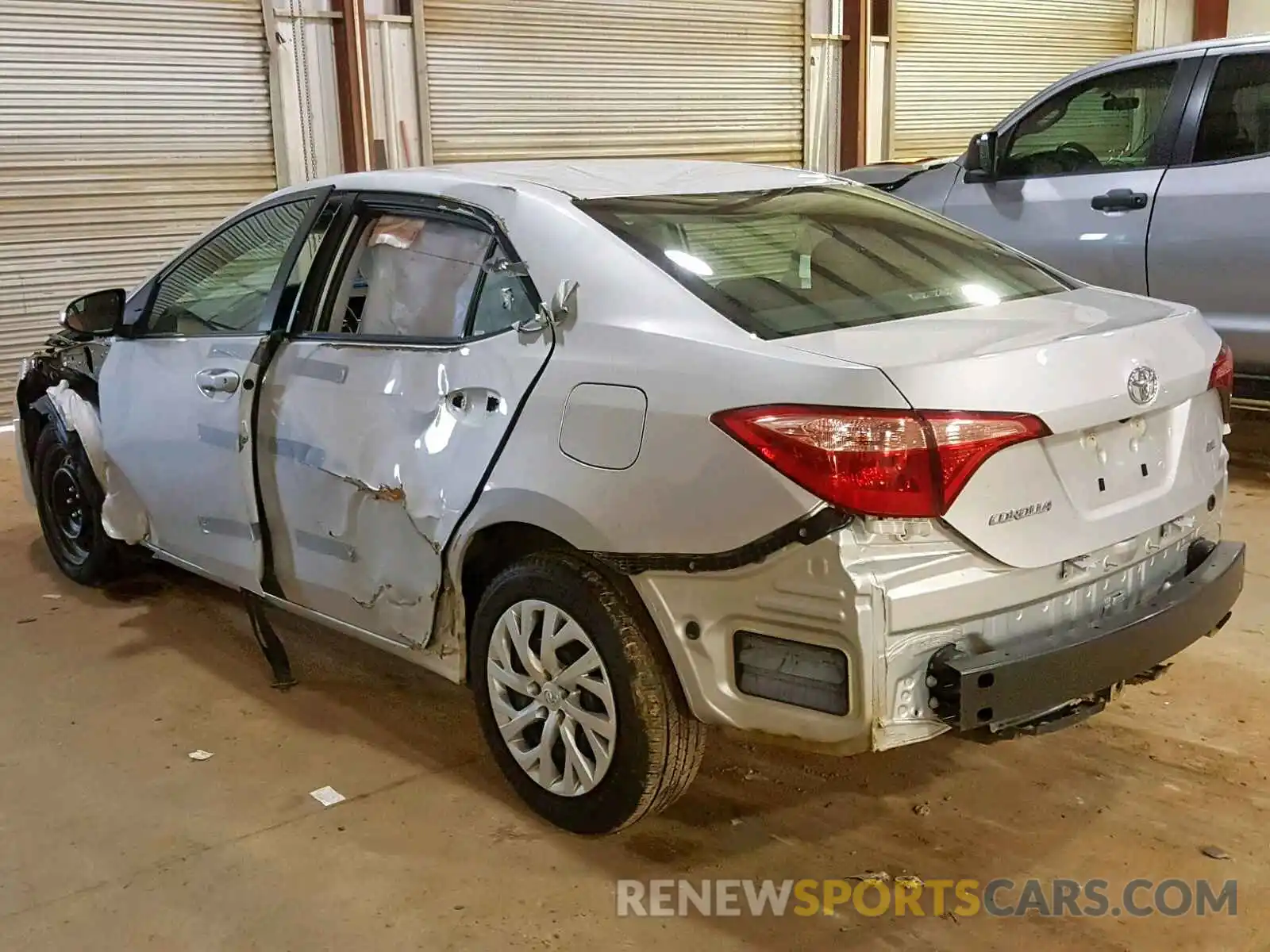 3 Photograph of a damaged car 5YFBURHE9KP888757 TOYOTA COROLLA 2019