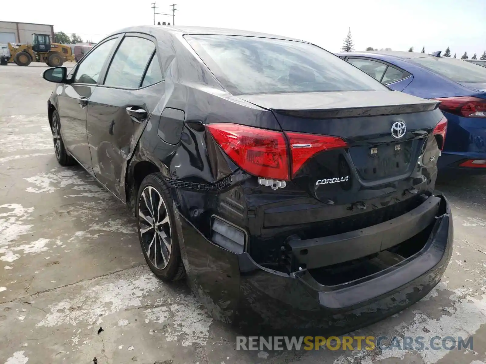 3 Photograph of a damaged car 5YFBURHE9KP889388 TOYOTA COROLLA 2019