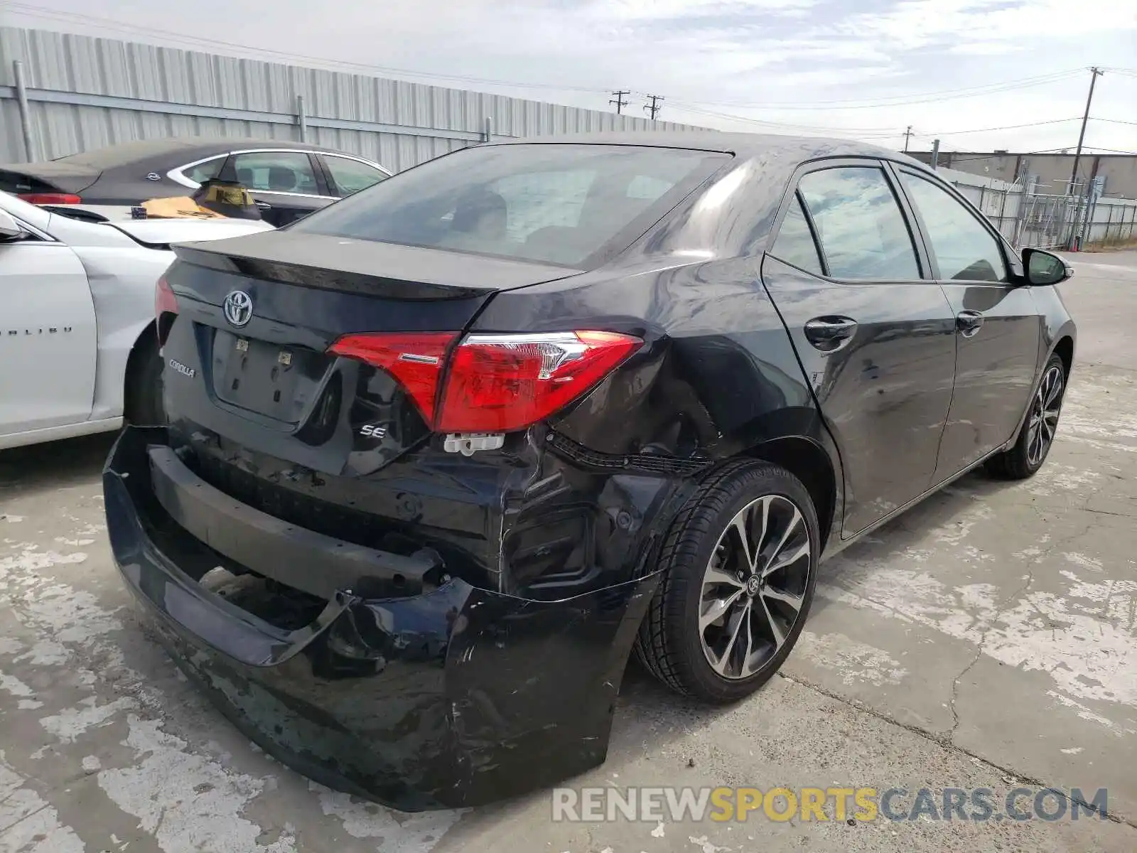 4 Photograph of a damaged car 5YFBURHE9KP889388 TOYOTA COROLLA 2019