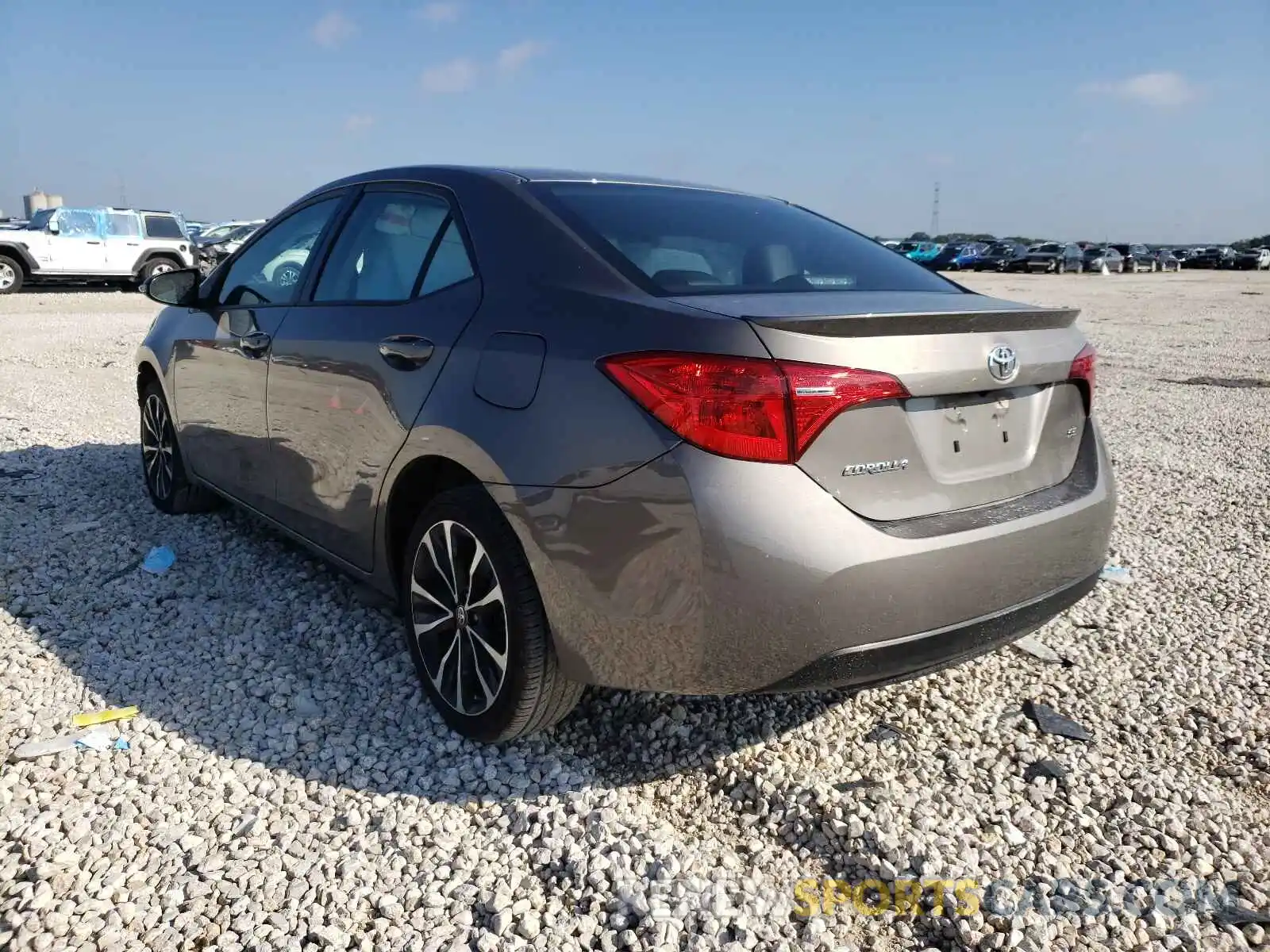 3 Photograph of a damaged car 5YFBURHE9KP889990 TOYOTA COROLLA 2019