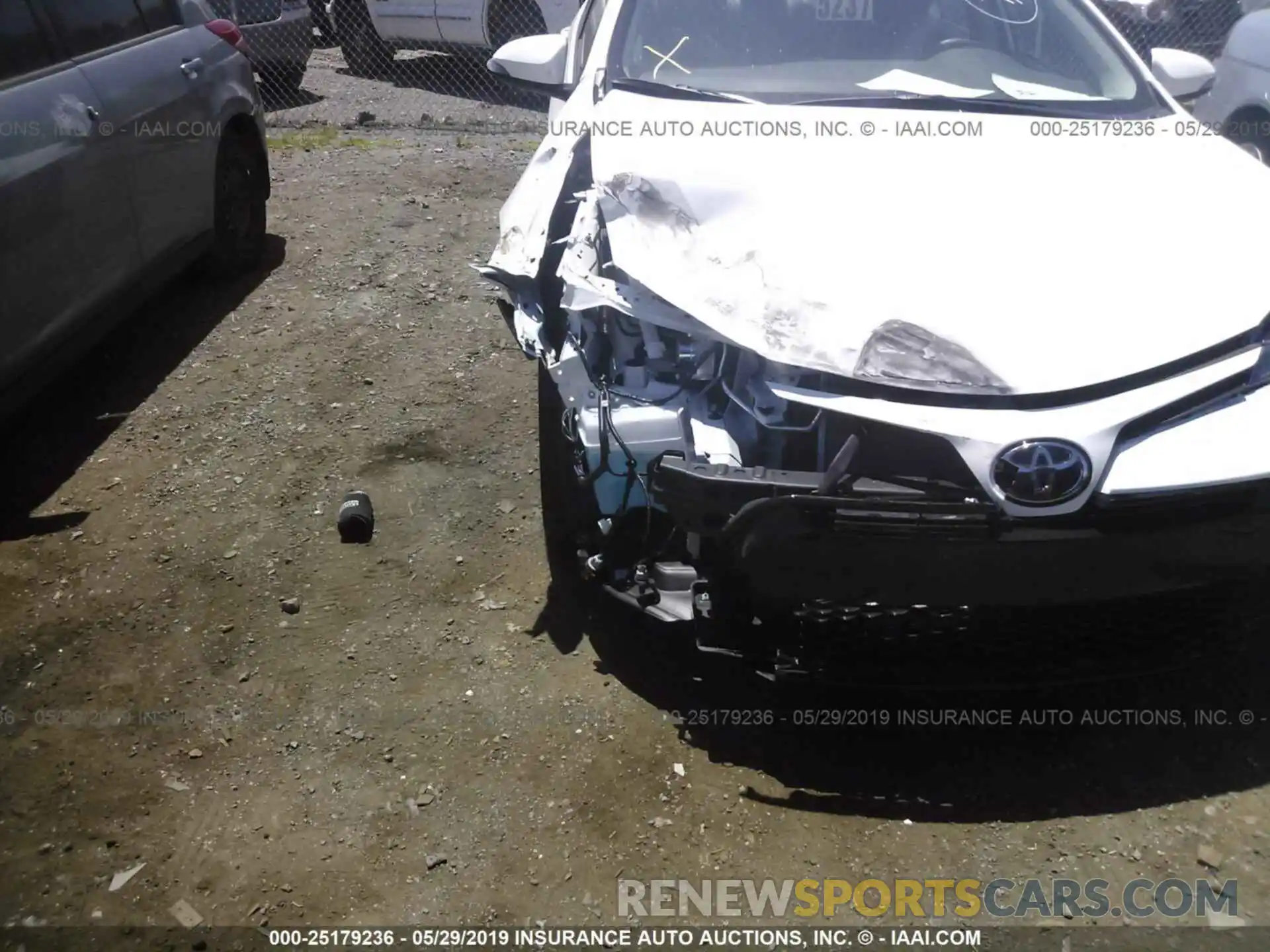 6 Photograph of a damaged car 5YFBURHE9KP890007 TOYOTA COROLLA 2019