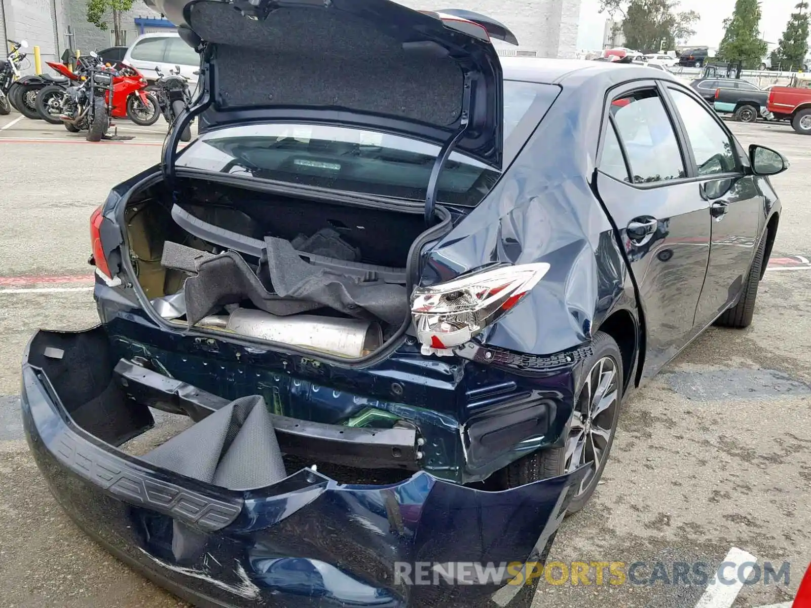 4 Photograph of a damaged car 5YFBURHE9KP890430 TOYOTA COROLLA 2019