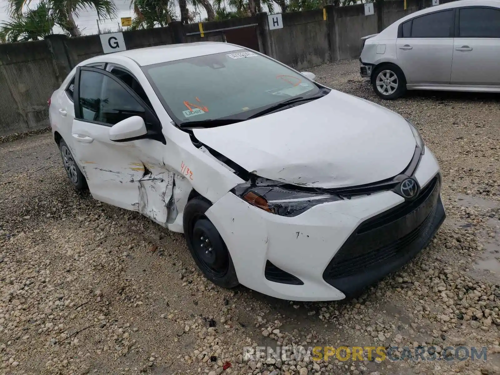 1 Photograph of a damaged car 5YFBURHE9KP890797 TOYOTA COROLLA 2019