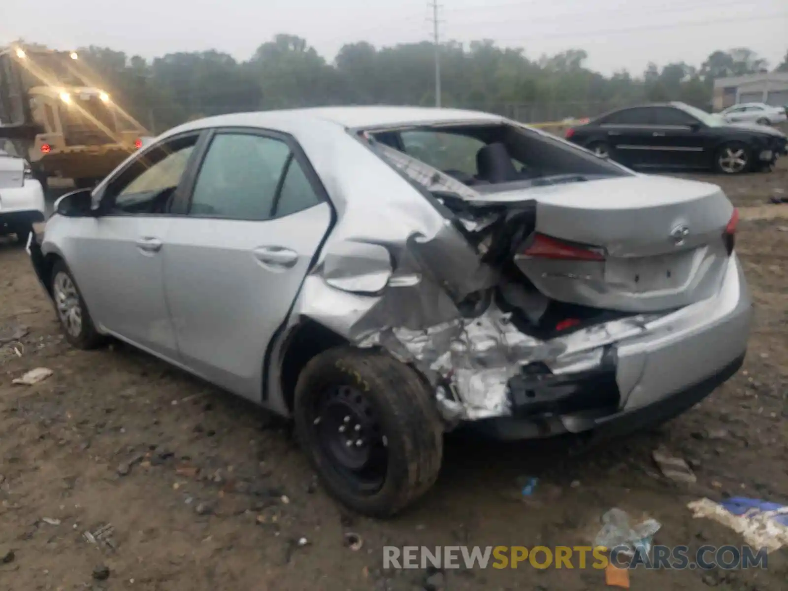 3 Photograph of a damaged car 5YFBURHE9KP890914 TOYOTA COROLLA 2019