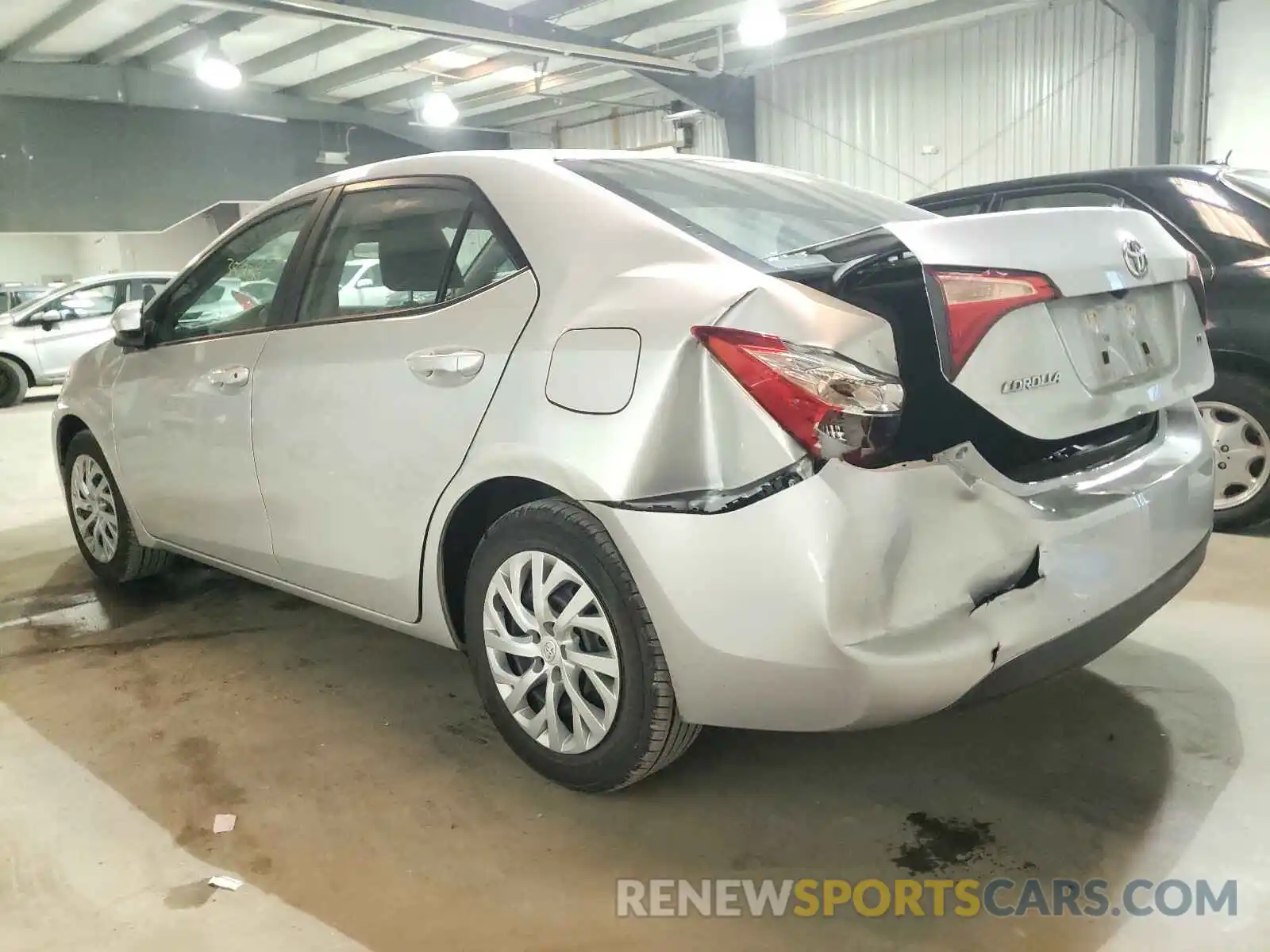 3 Photograph of a damaged car 5YFBURHE9KP891576 TOYOTA COROLLA 2019