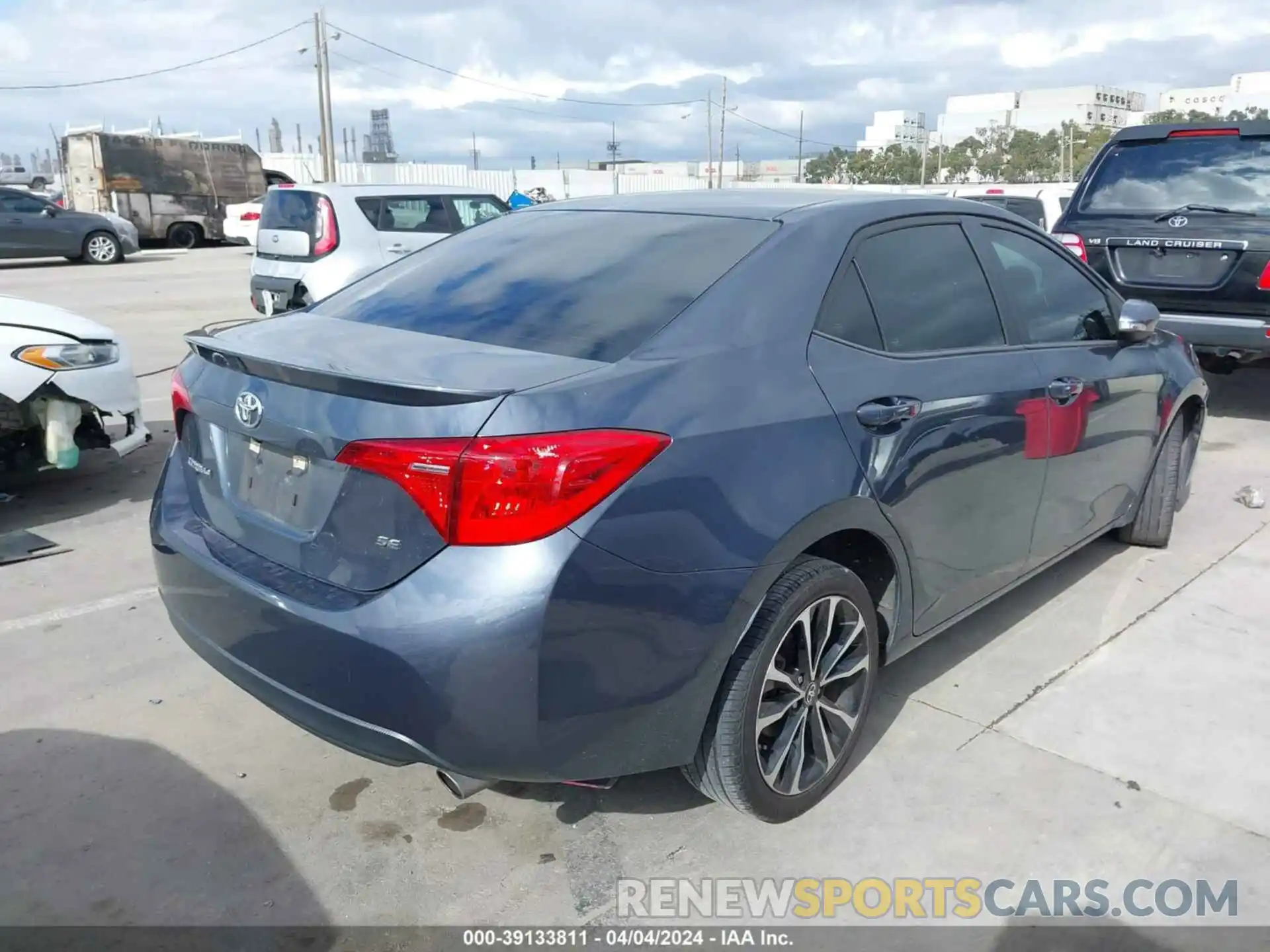 4 Photograph of a damaged car 5YFBURHE9KP891903 TOYOTA COROLLA 2019