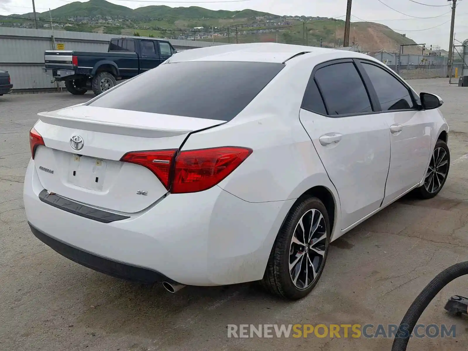 4 Photograph of a damaged car 5YFBURHE9KP892520 TOYOTA COROLLA 2019