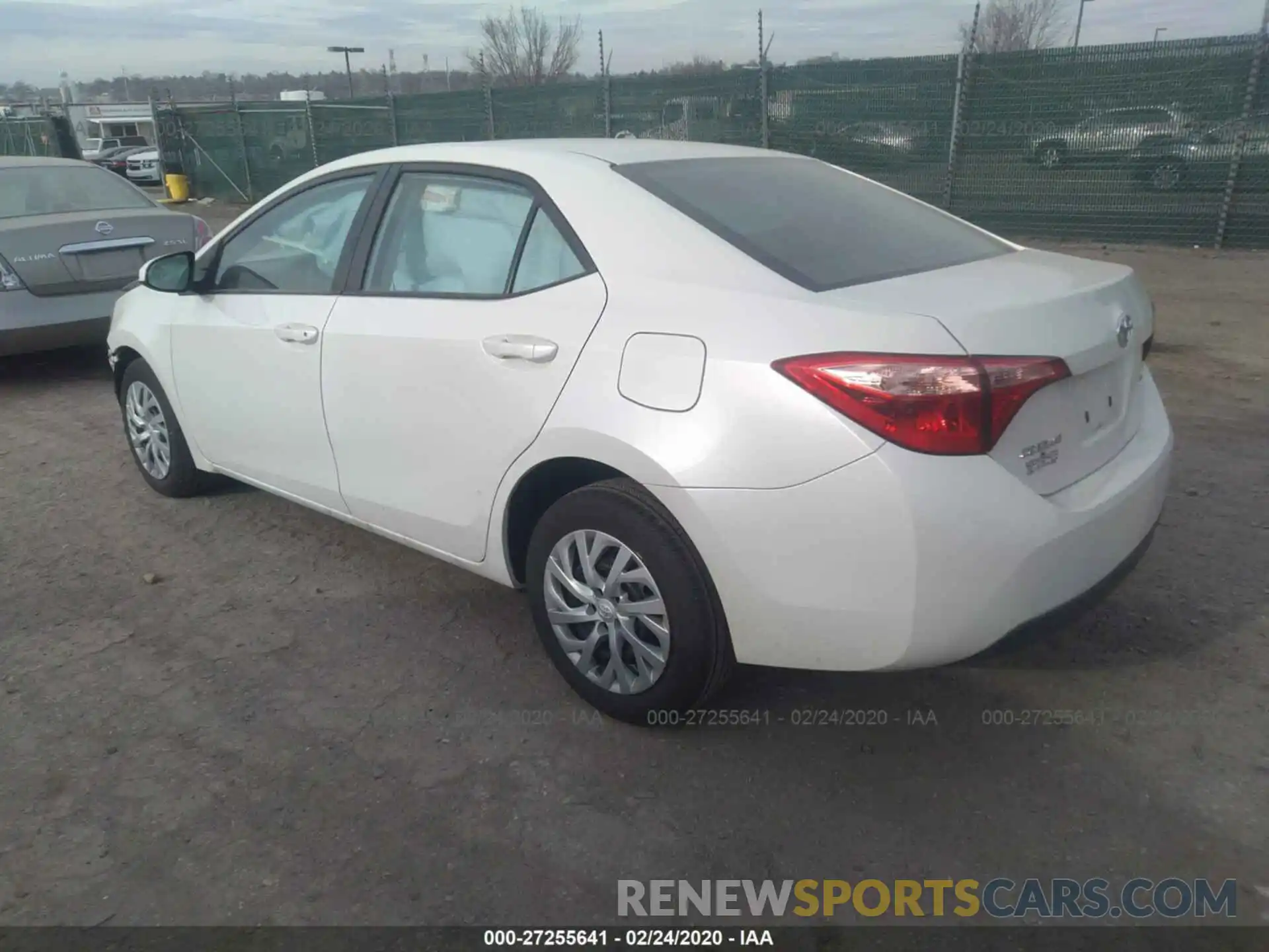 3 Photograph of a damaged car 5YFBURHE9KP893943 TOYOTA COROLLA 2019