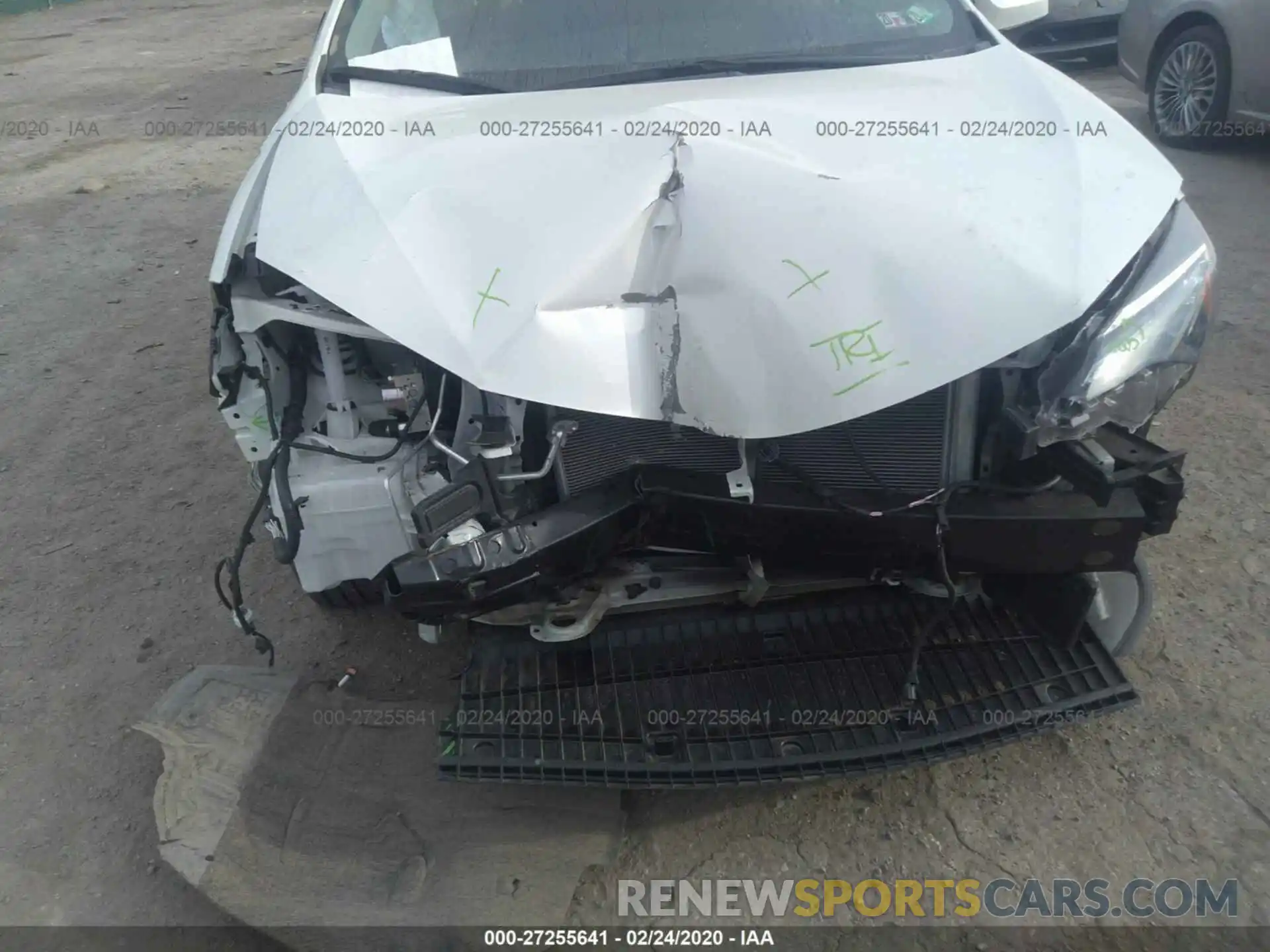 6 Photograph of a damaged car 5YFBURHE9KP893943 TOYOTA COROLLA 2019