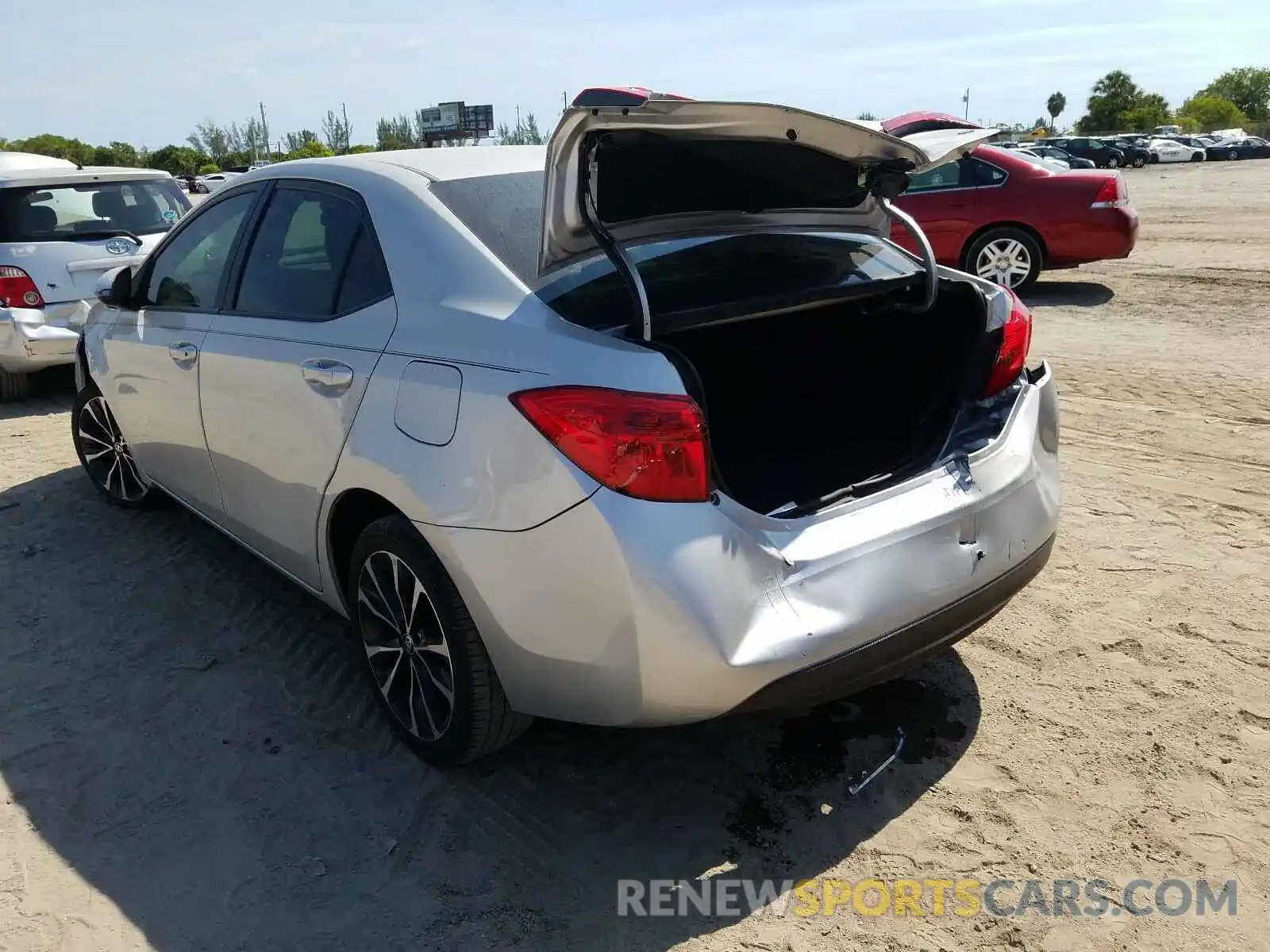 3 Photograph of a damaged car 5YFBURHE9KP894039 TOYOTA COROLLA 2019