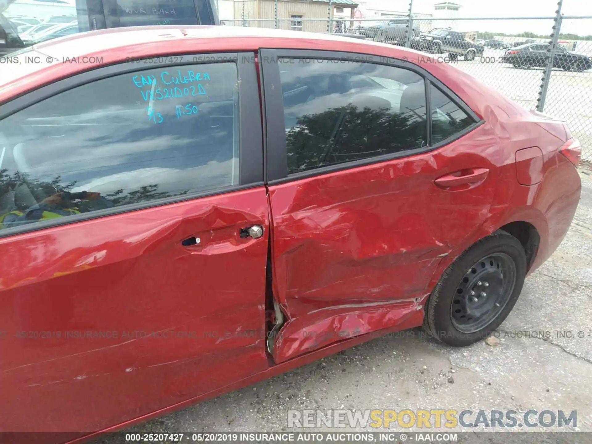 6 Photograph of a damaged car 5YFBURHE9KP894915 TOYOTA COROLLA 2019