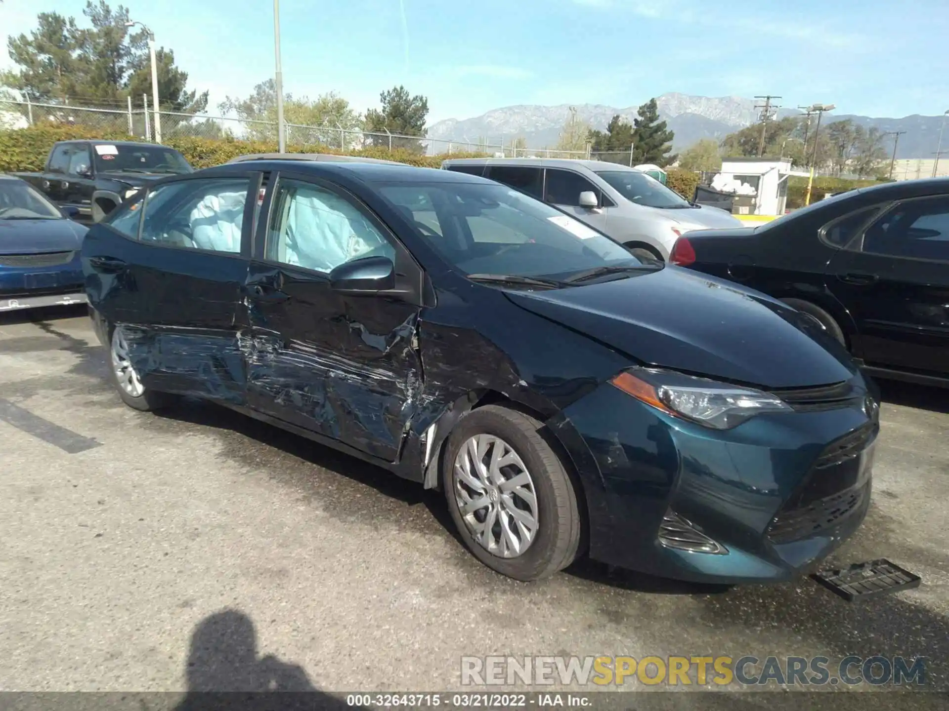 1 Photograph of a damaged car 5YFBURHE9KP895031 TOYOTA COROLLA 2019