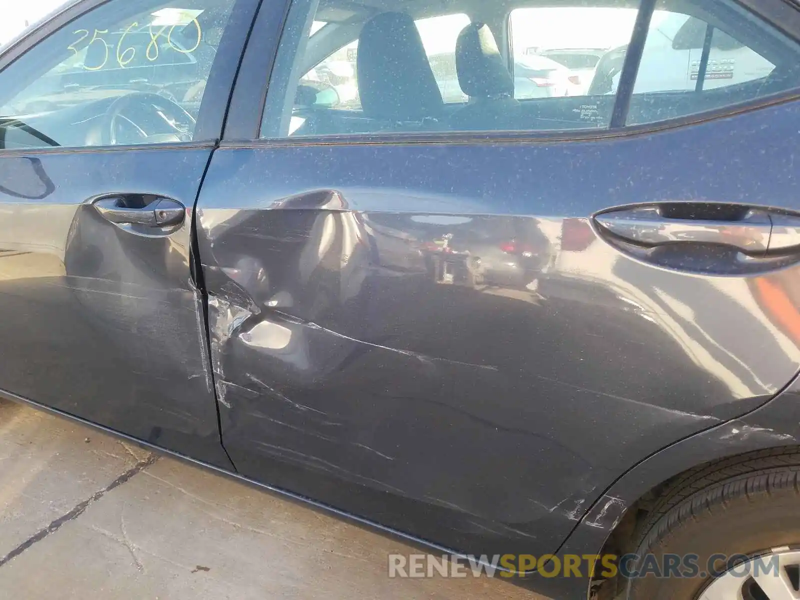 9 Photograph of a damaged car 5YFBURHE9KP895577 TOYOTA COROLLA 2019