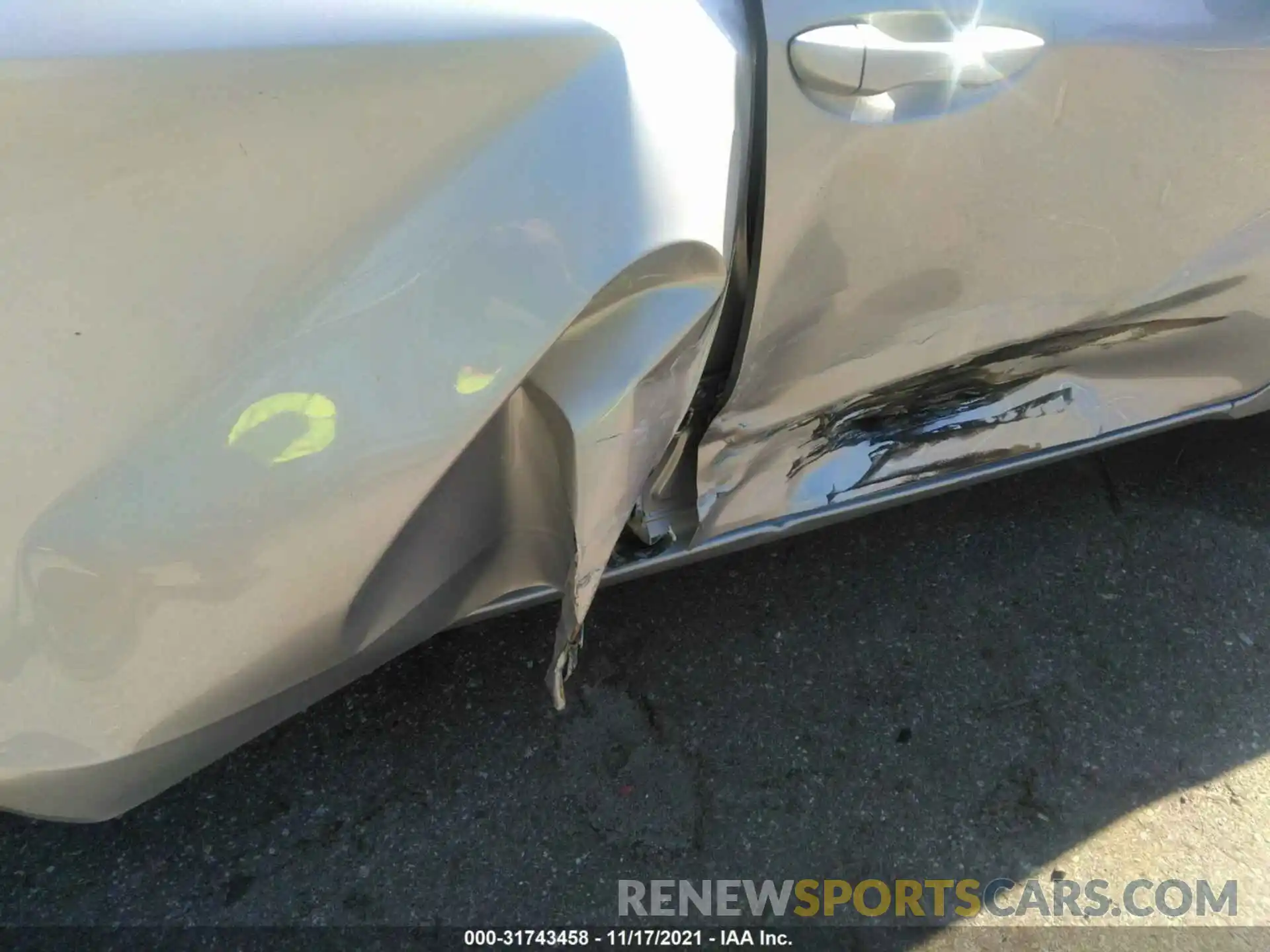 6 Photograph of a damaged car 5YFBURHE9KP896406 TOYOTA COROLLA 2019