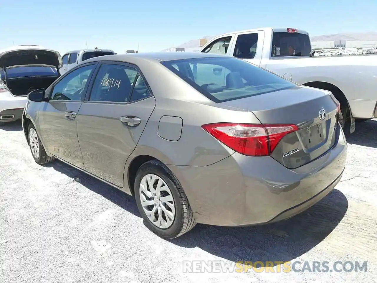 3 Photograph of a damaged car 5YFBURHE9KP897023 TOYOTA COROLLA 2019