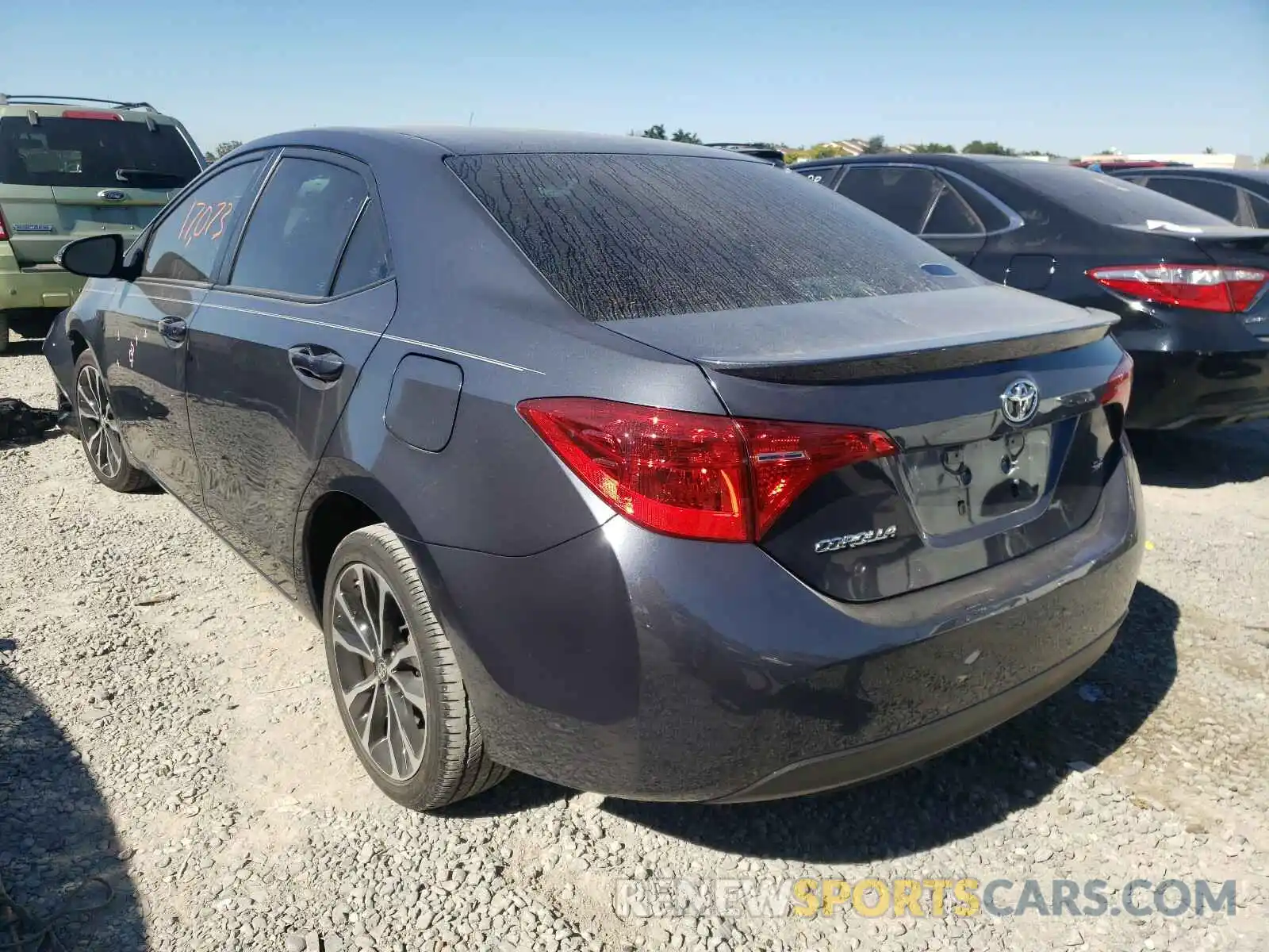 3 Photograph of a damaged car 5YFBURHE9KP898415 TOYOTA COROLLA 2019