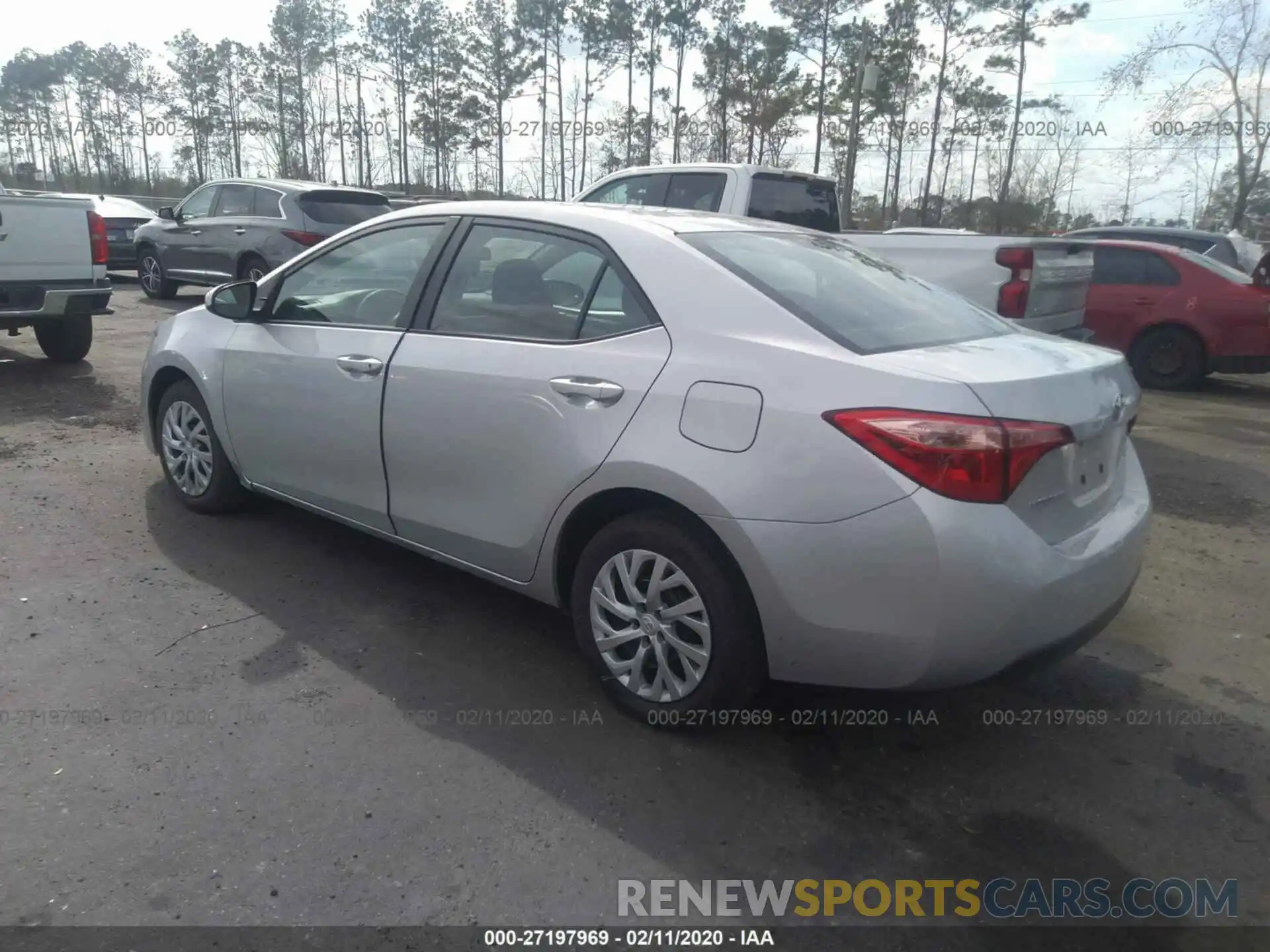 3 Photograph of a damaged car 5YFBURHE9KP898687 TOYOTA COROLLA 2019