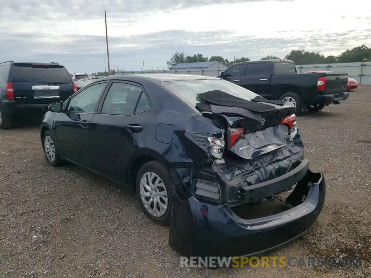 3 Photograph of a damaged car 5YFBURHE9KP898818 TOYOTA COROLLA 2019