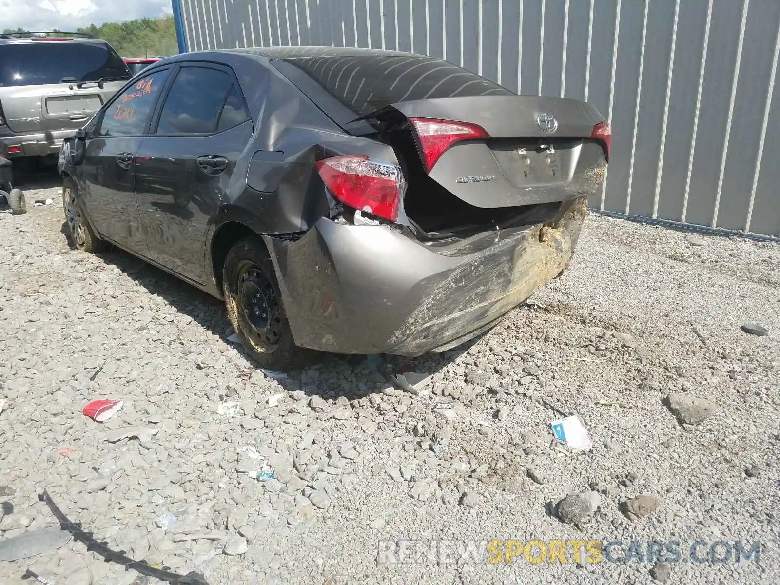 3 Photograph of a damaged car 5YFBURHE9KP898964 TOYOTA COROLLA 2019
