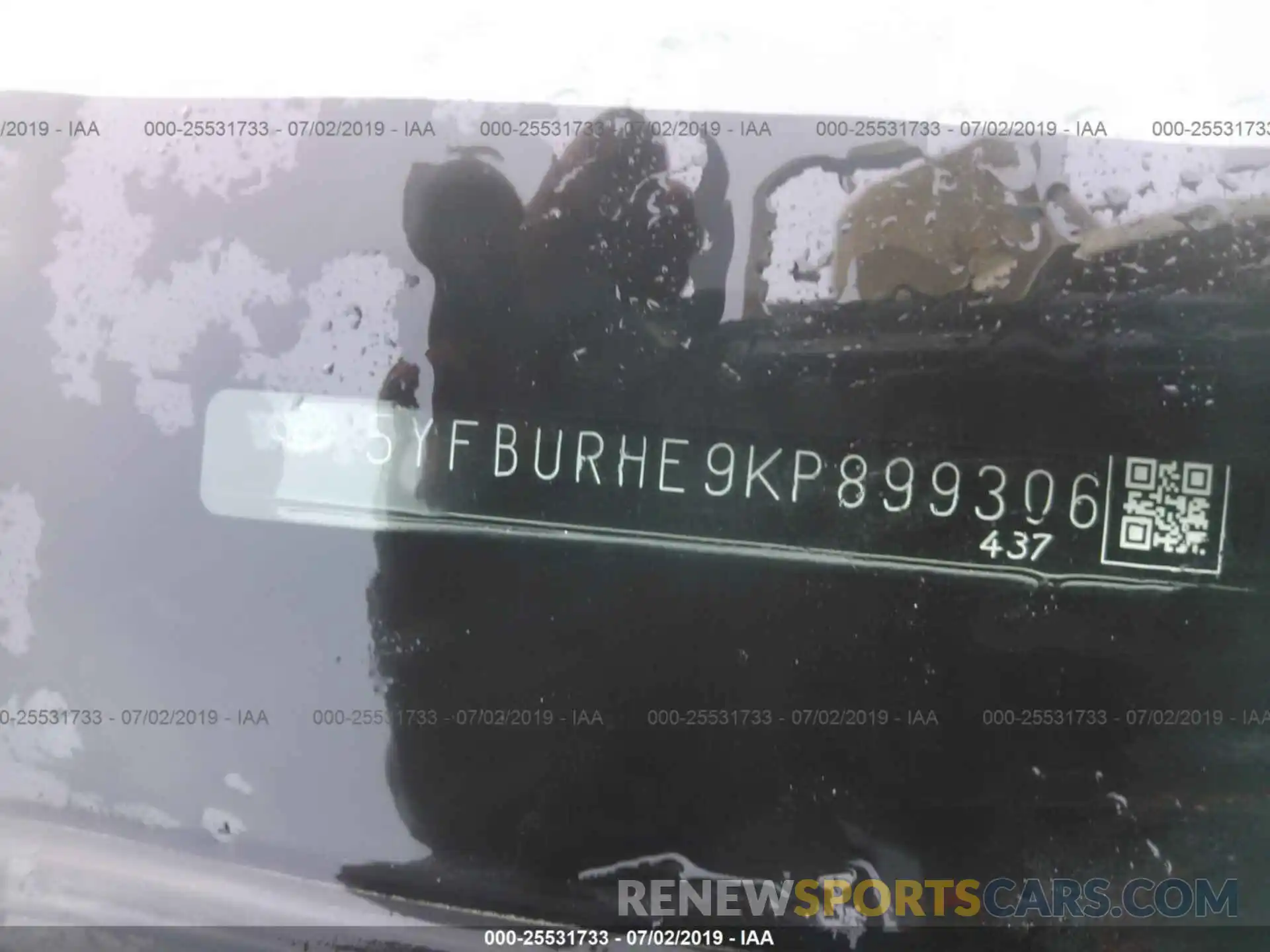 9 Photograph of a damaged car 5YFBURHE9KP899306 TOYOTA COROLLA 2019