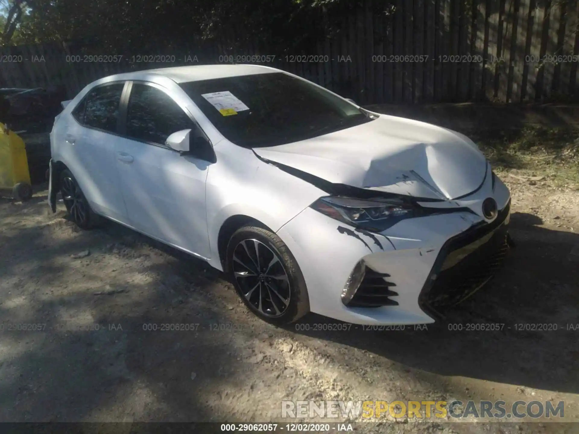 1 Photograph of a damaged car 5YFBURHE9KP900082 TOYOTA COROLLA 2019