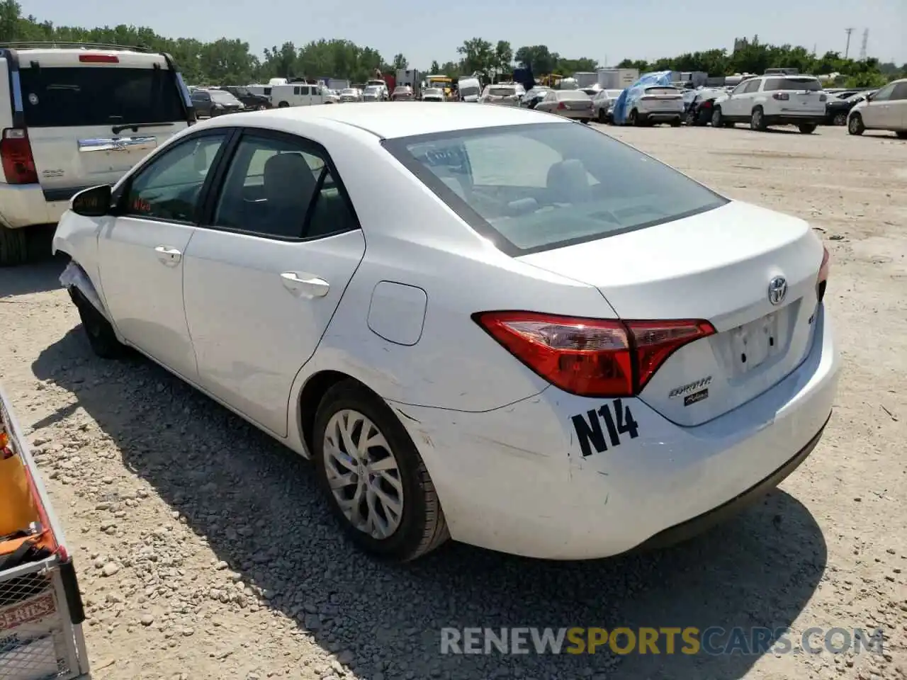 3 Photograph of a damaged car 5YFBURHE9KP900728 TOYOTA COROLLA 2019