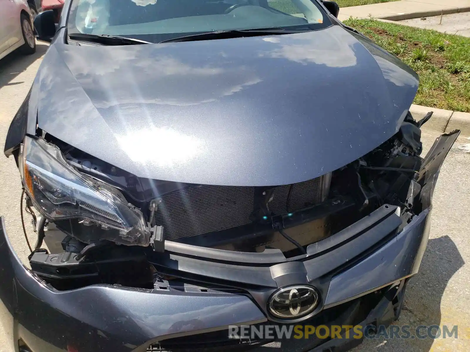 7 Photograph of a damaged car 5YFBURHE9KP902124 TOYOTA COROLLA 2019