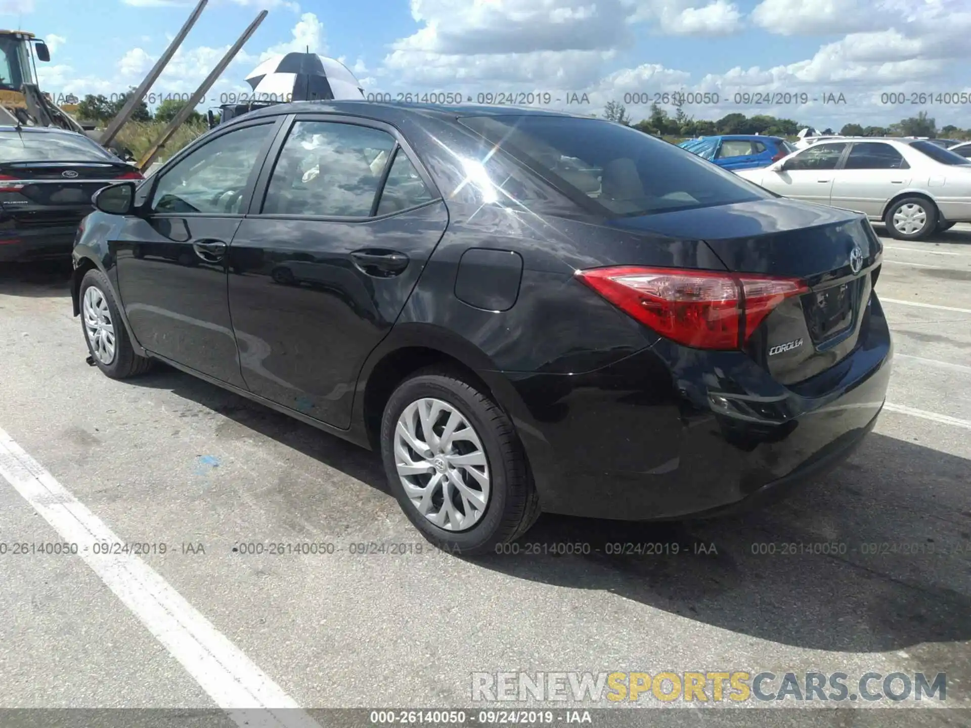 3 Photograph of a damaged car 5YFBURHE9KP902401 TOYOTA COROLLA 2019