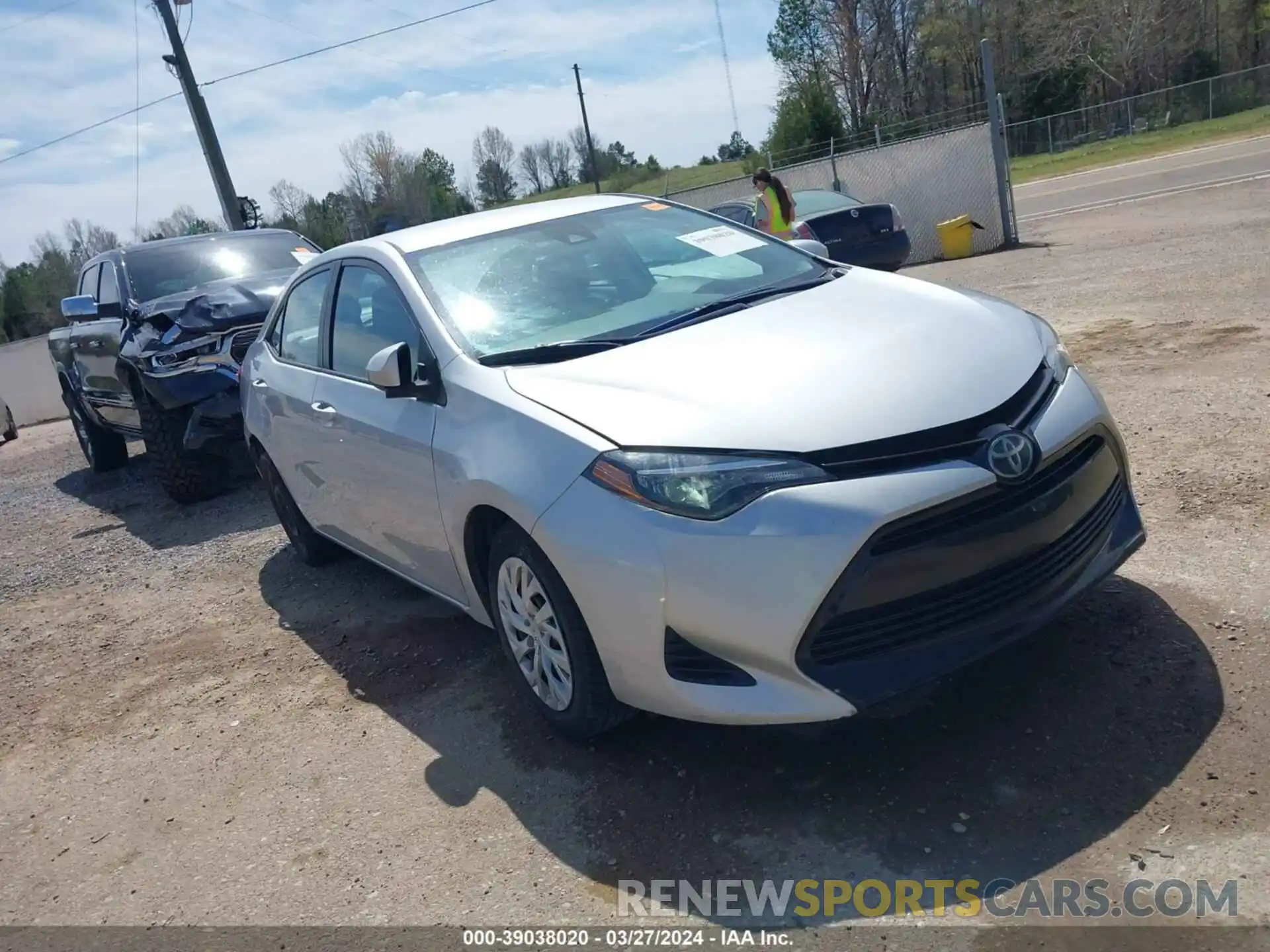 1 Photograph of a damaged car 5YFBURHE9KP902592 TOYOTA COROLLA 2019