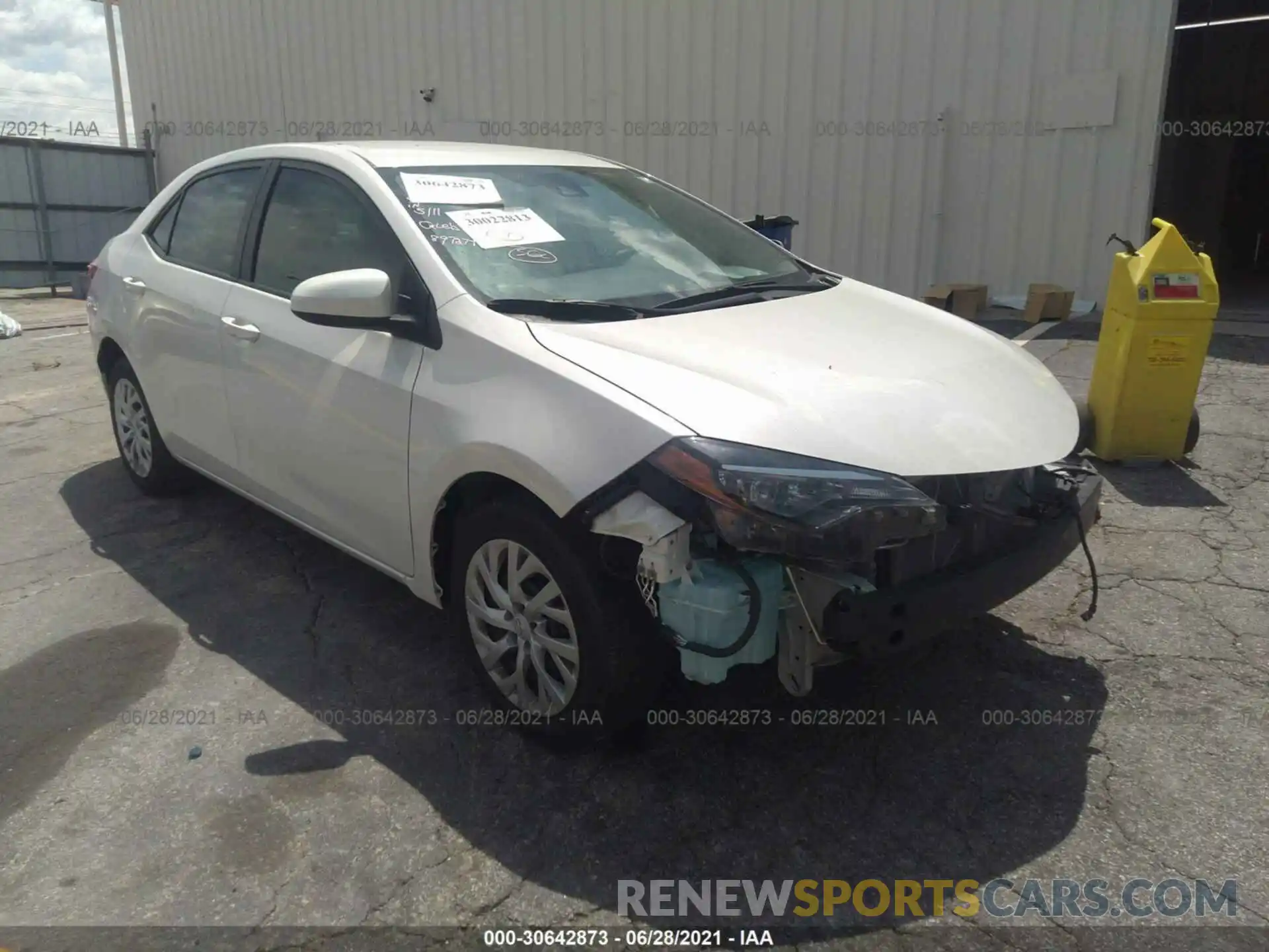 1 Photograph of a damaged car 5YFBURHE9KP902785 TOYOTA COROLLA 2019