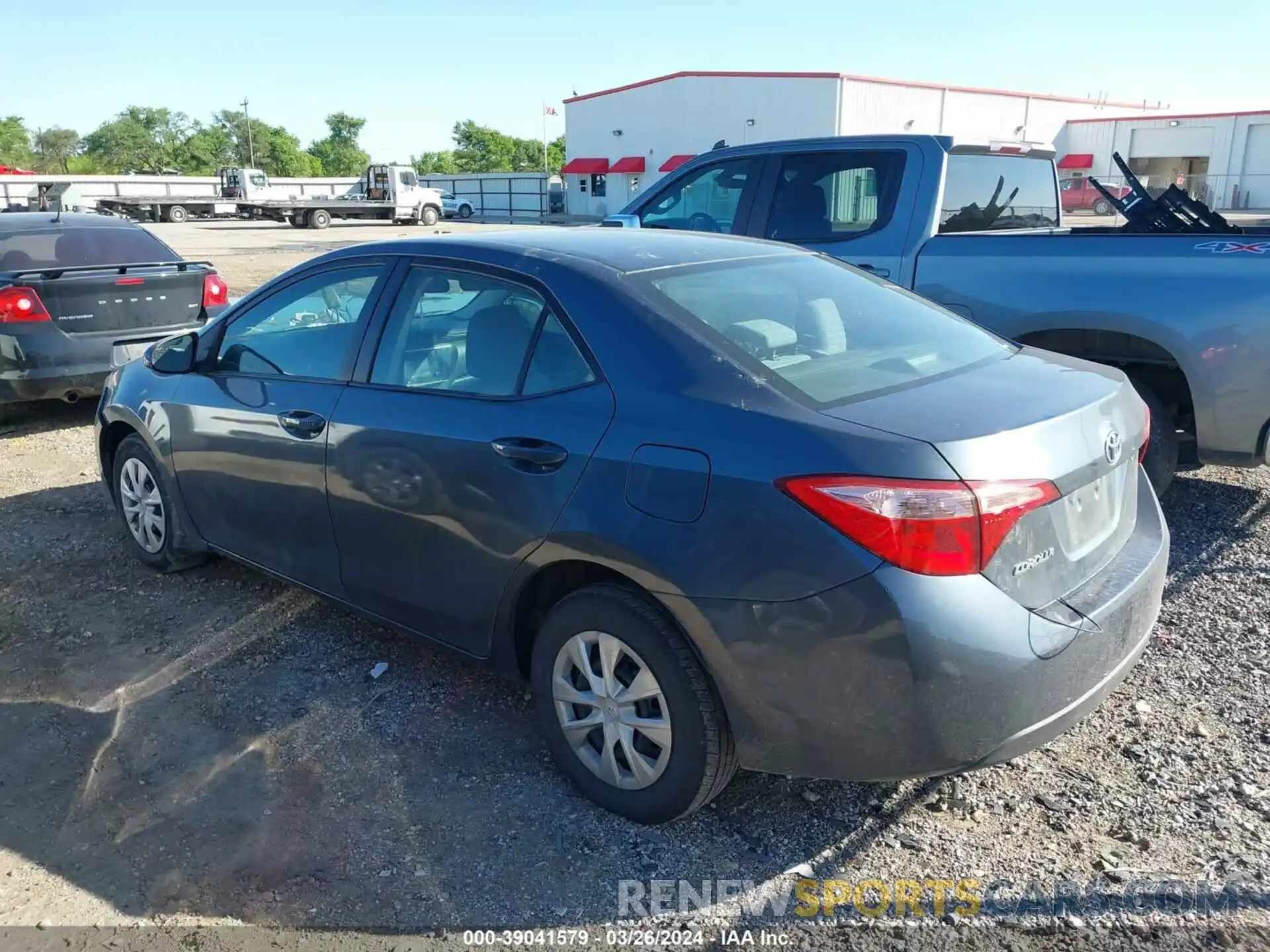 3 Photograph of a damaged car 5YFBURHE9KP903161 TOYOTA COROLLA 2019