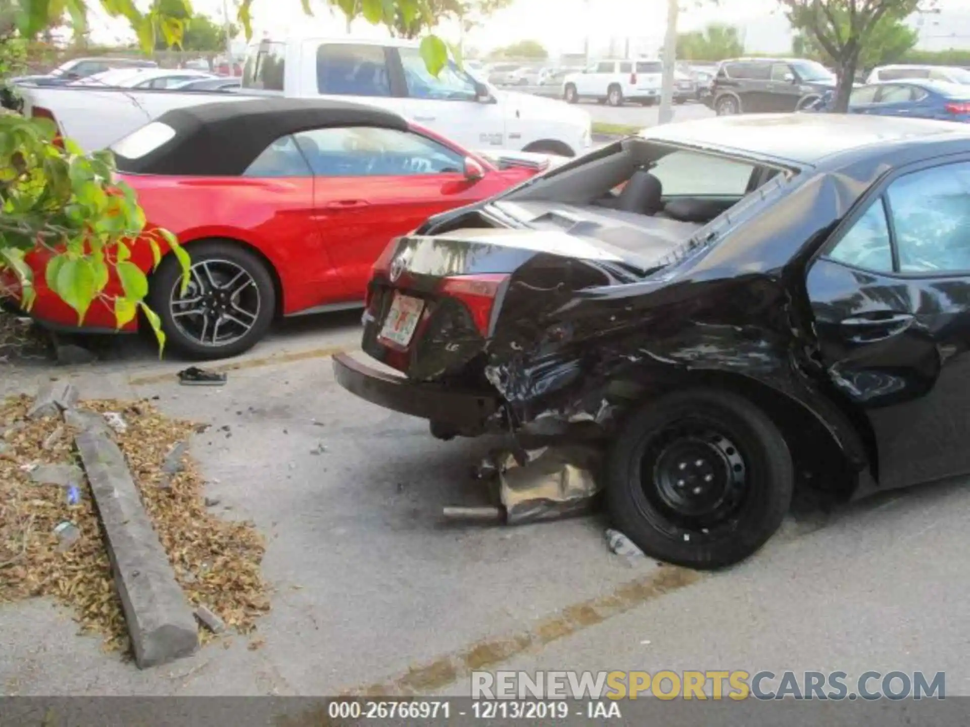 1 Photograph of a damaged car 5YFBURHE9KP903452 TOYOTA COROLLA 2019