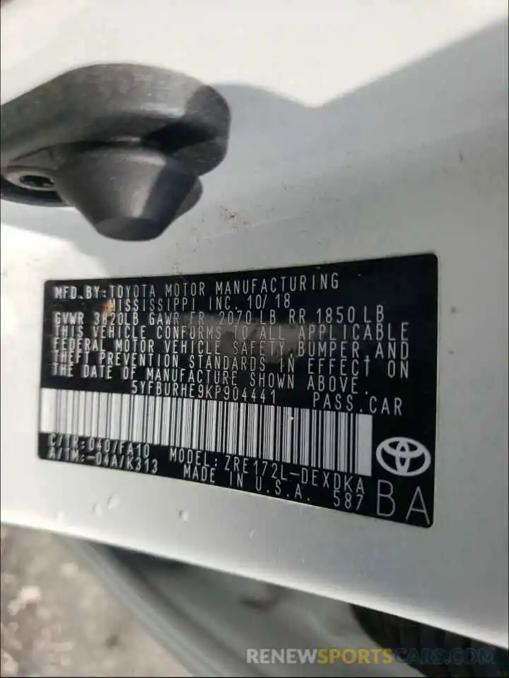 10 Photograph of a damaged car 5YFBURHE9KP904441 TOYOTA COROLLA 2019