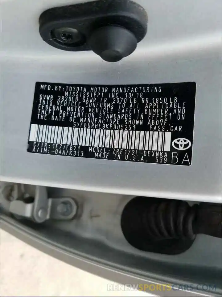 10 Photograph of a damaged car 5YFBURHE9KP905251 TOYOTA COROLLA 2019