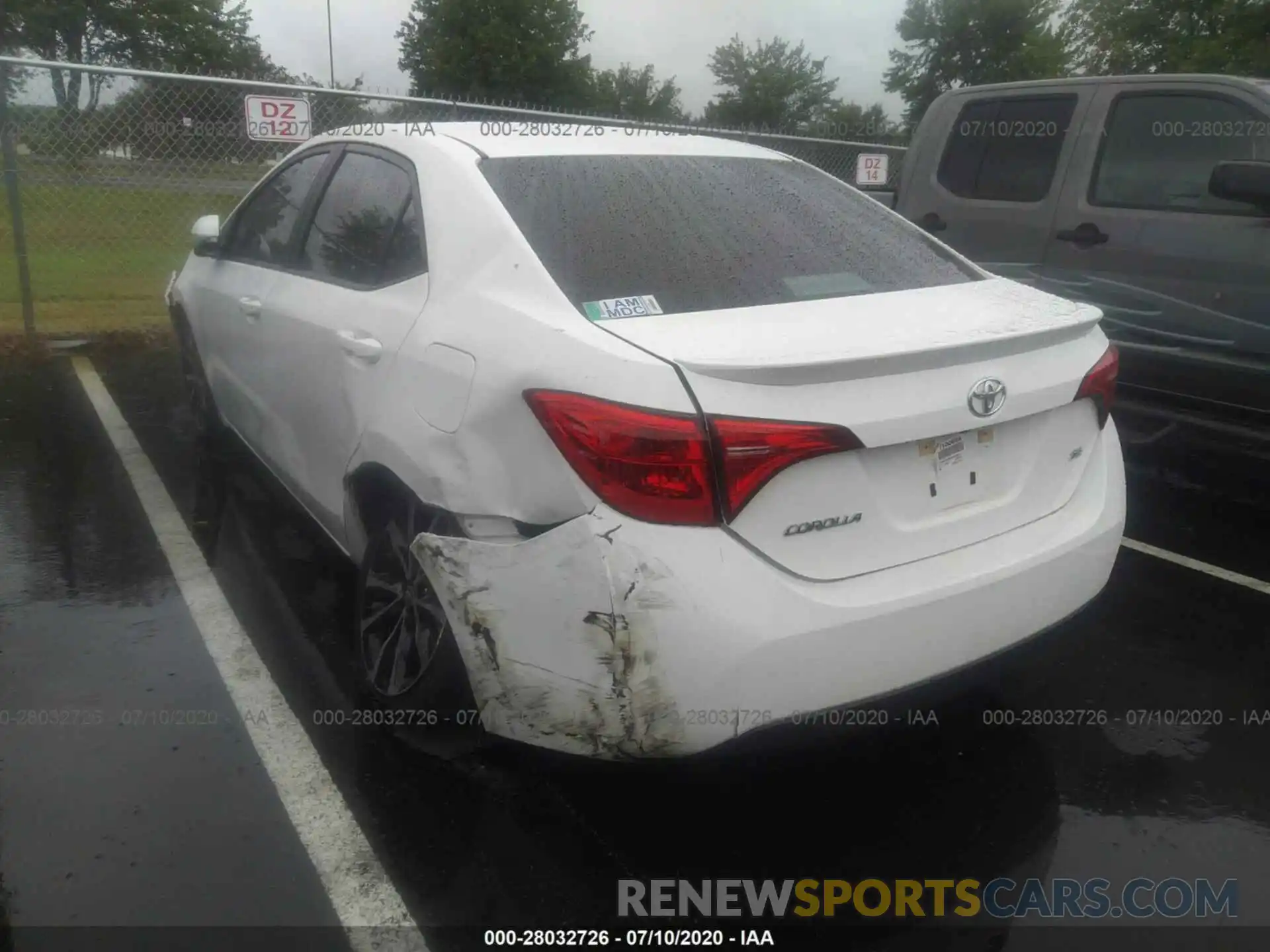 3 Photograph of a damaged car 5YFBURHE9KP905816 TOYOTA COROLLA 2019