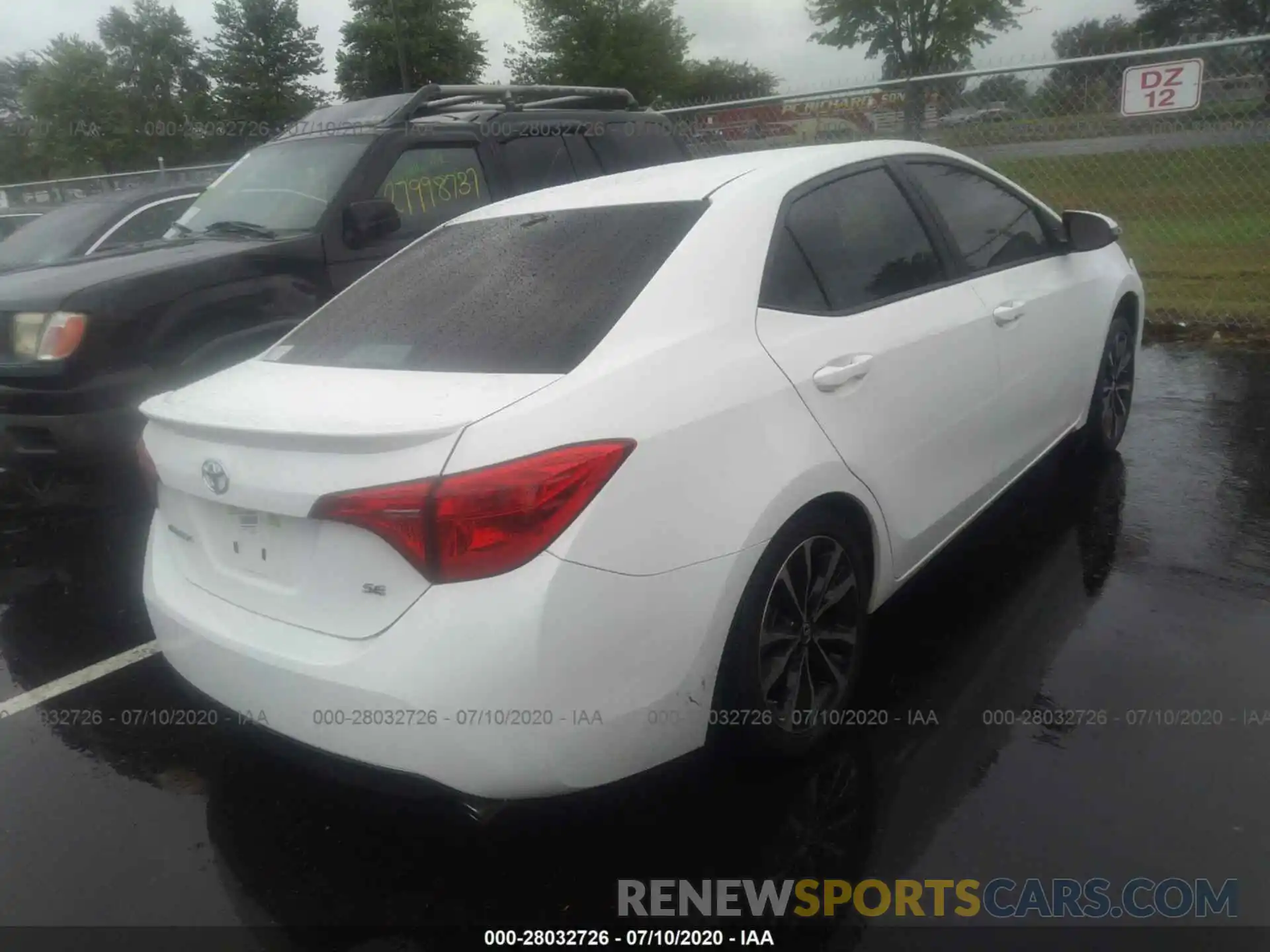 4 Photograph of a damaged car 5YFBURHE9KP905816 TOYOTA COROLLA 2019