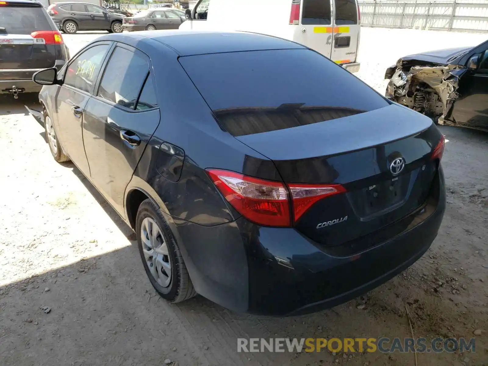 3 Photograph of a damaged car 5YFBURHE9KP906433 TOYOTA COROLLA 2019