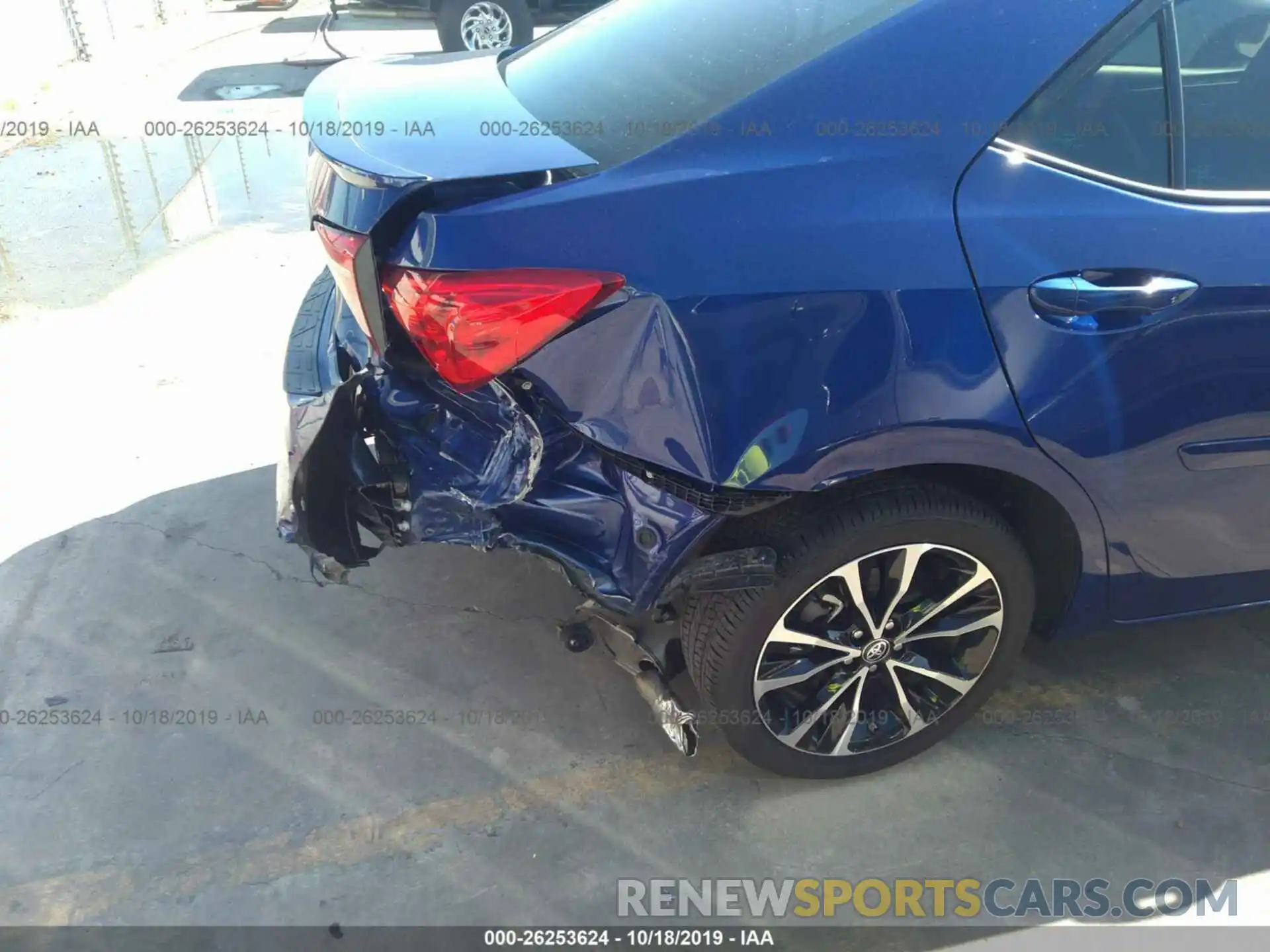 6 Photograph of a damaged car 5YFBURHE9KP906657 TOYOTA COROLLA 2019